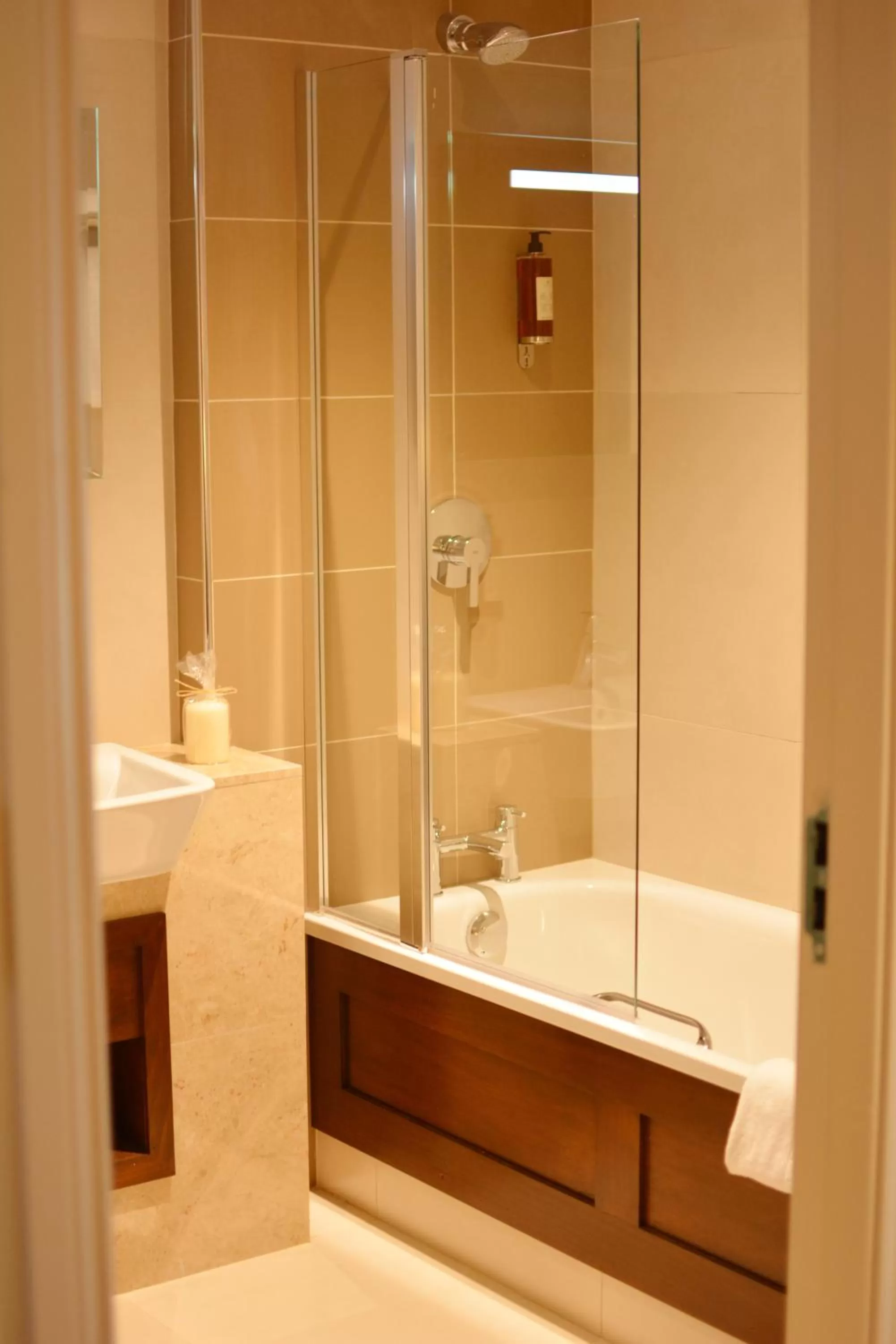 Bathroom in Rooms At Rue