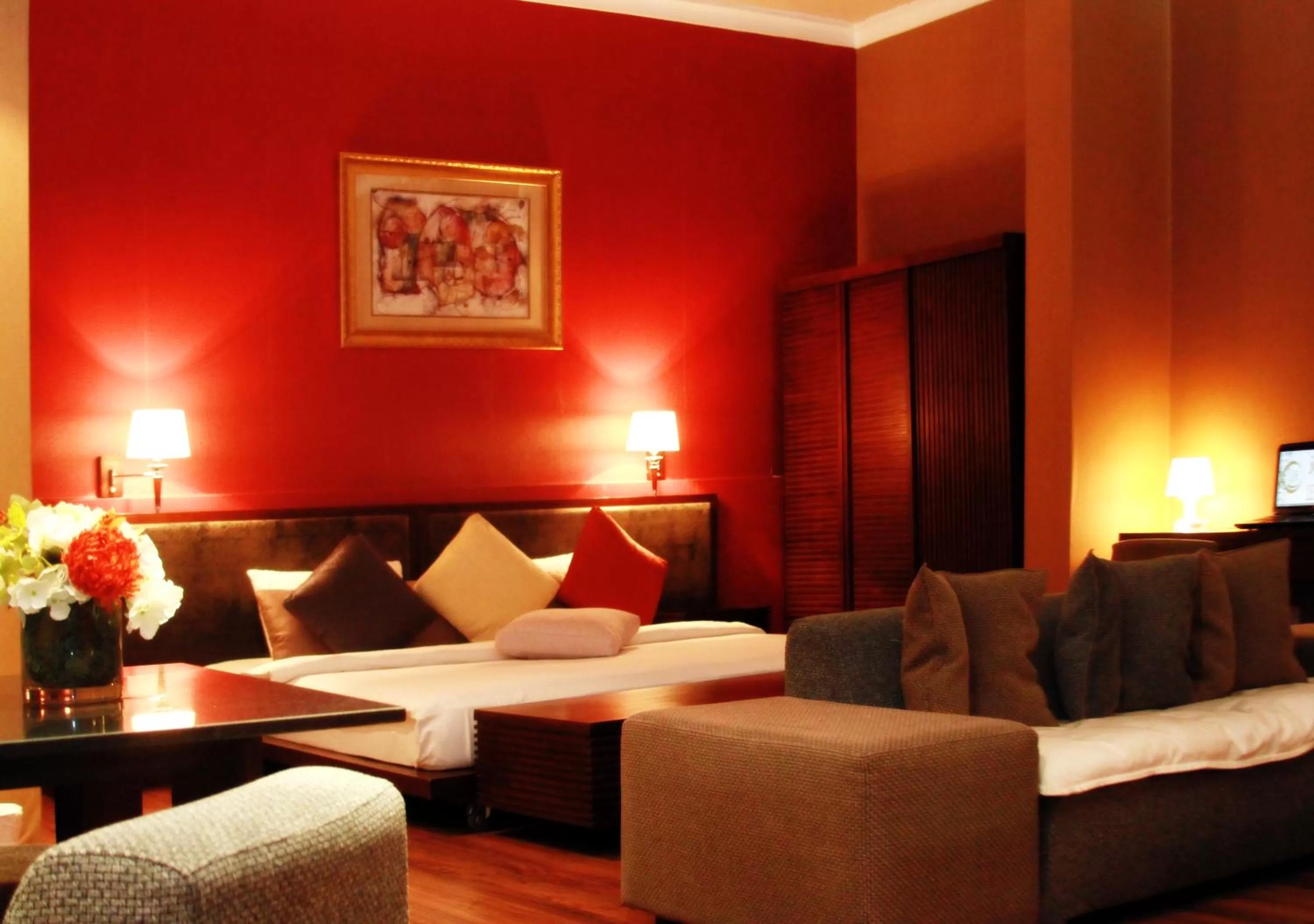 Deluxe Room in Le Jazz Hotel