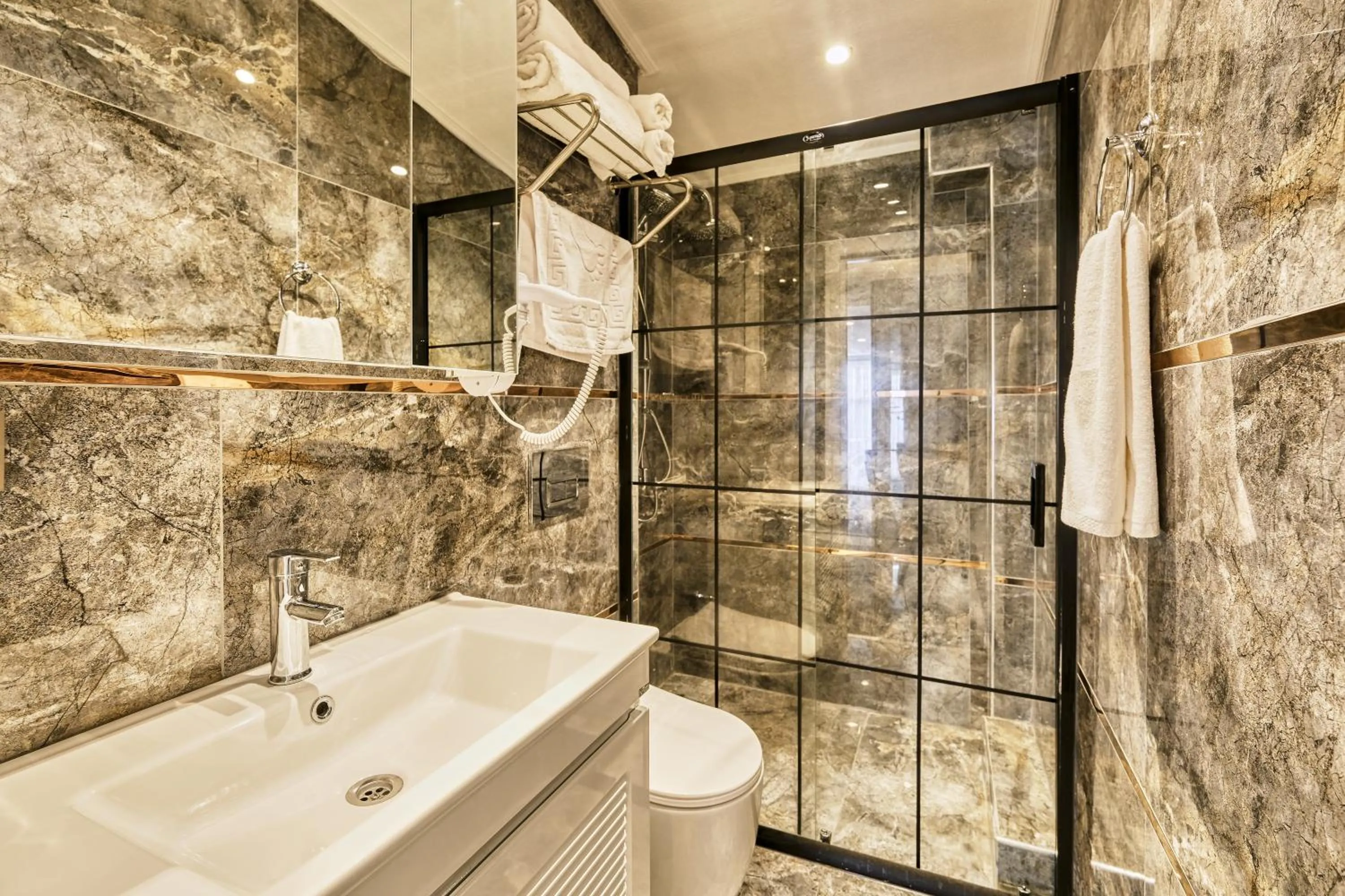 Toilet in Stamboul Hotel & Suites