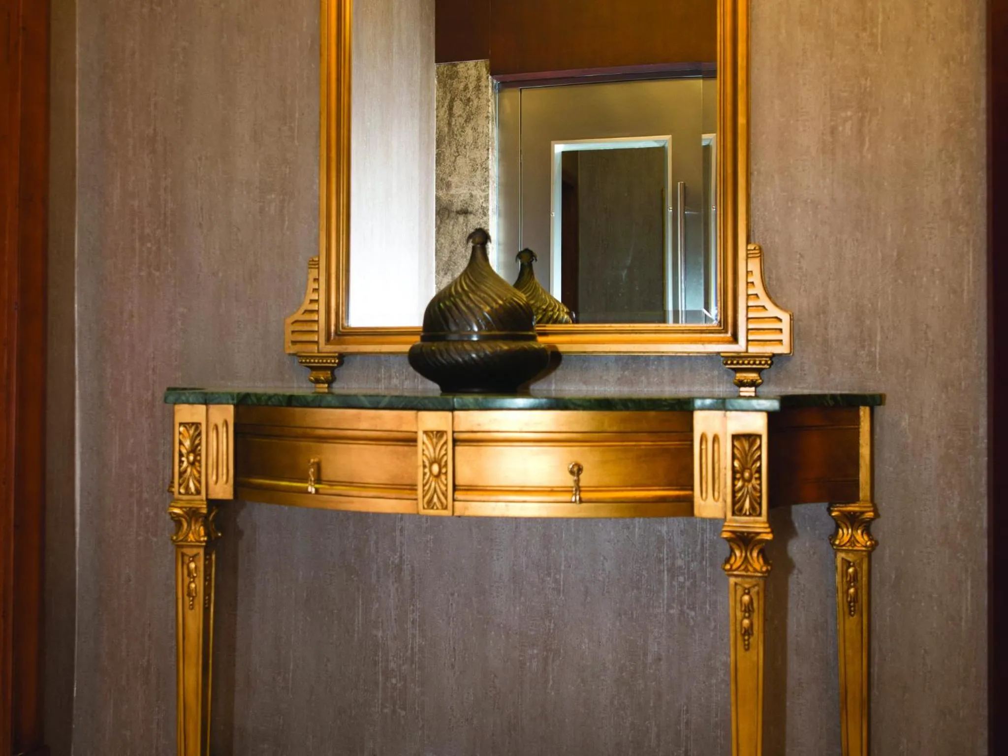 Area and facilities in The Way Hotel