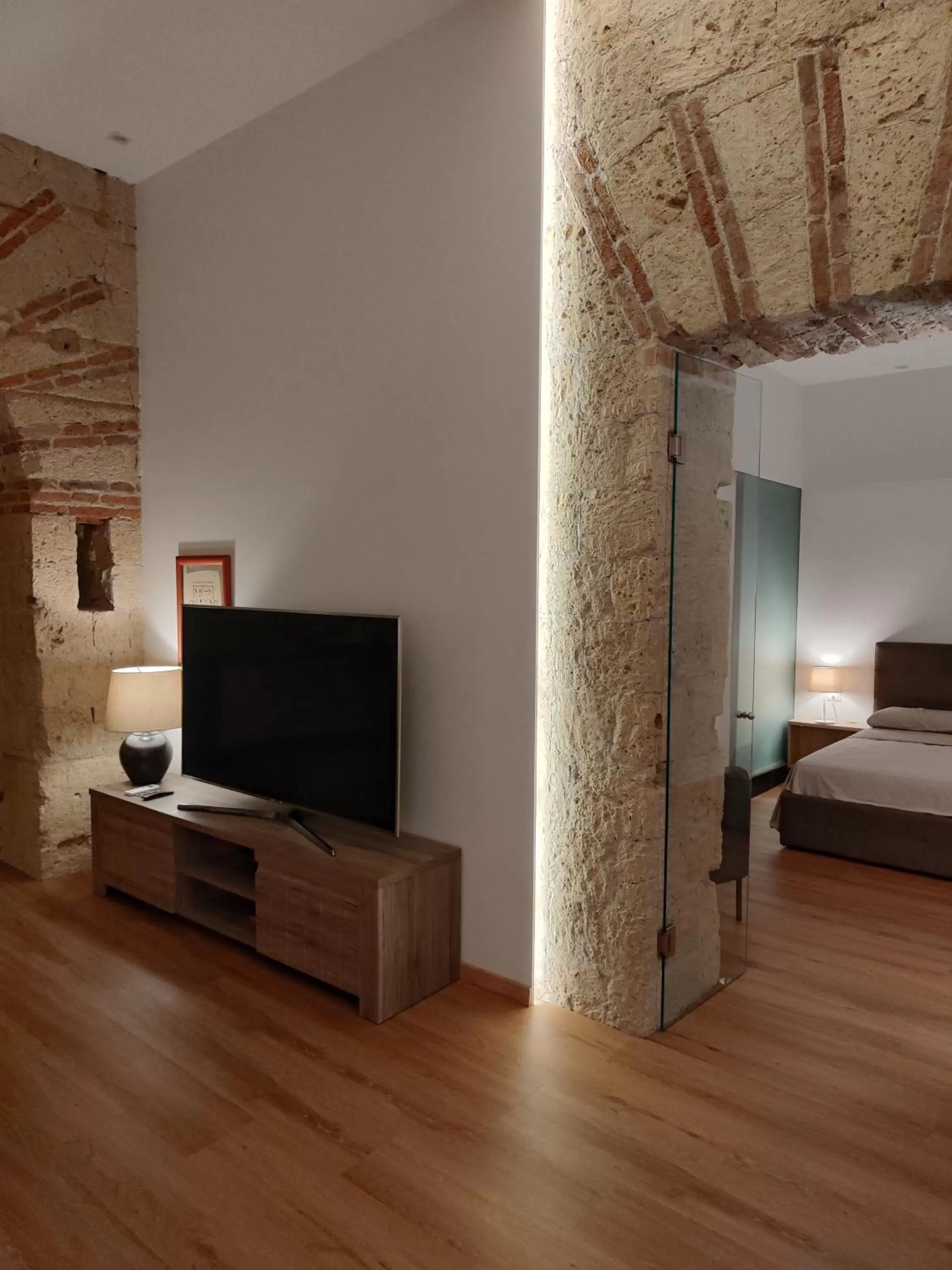 Bed in Ideal City Walk