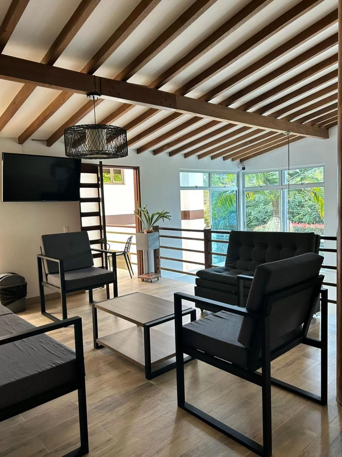 Communal lounge/ TV room, Seating Area in Hotel Campo Real