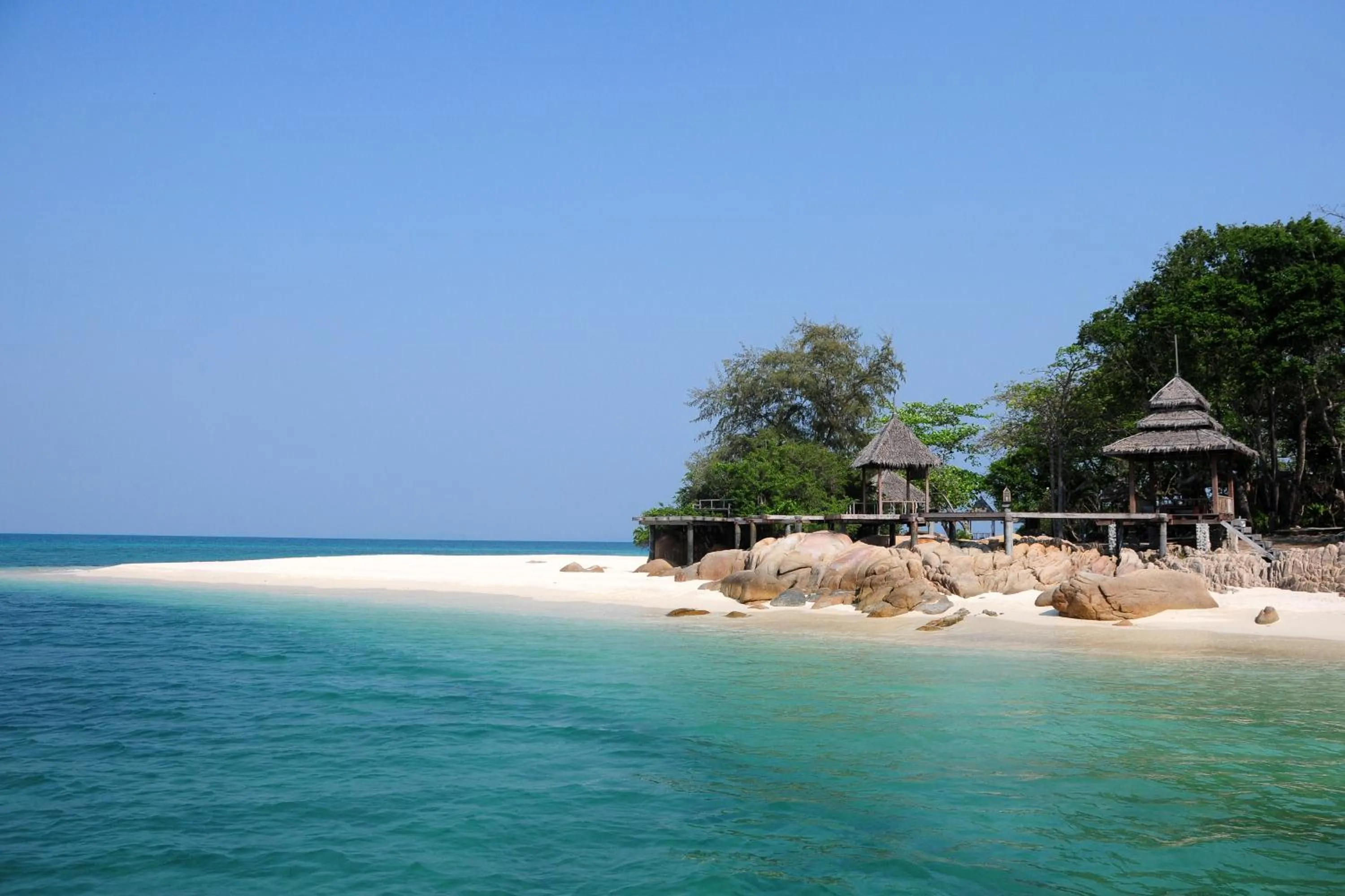 Area and facilities in Koh Munnork Private Island