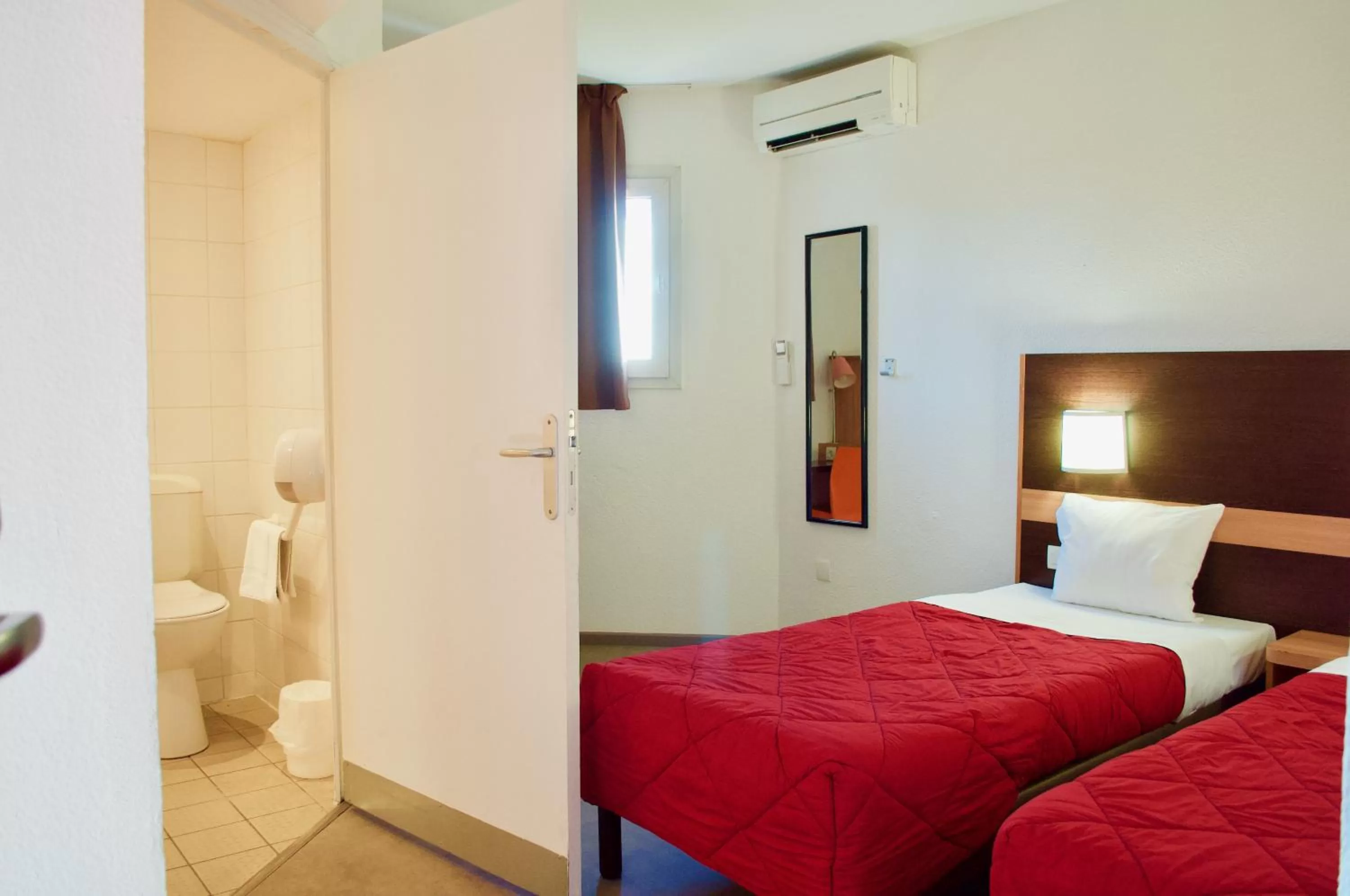 Family in Premiere Classe Bordeaux Sud Pessac Bersol