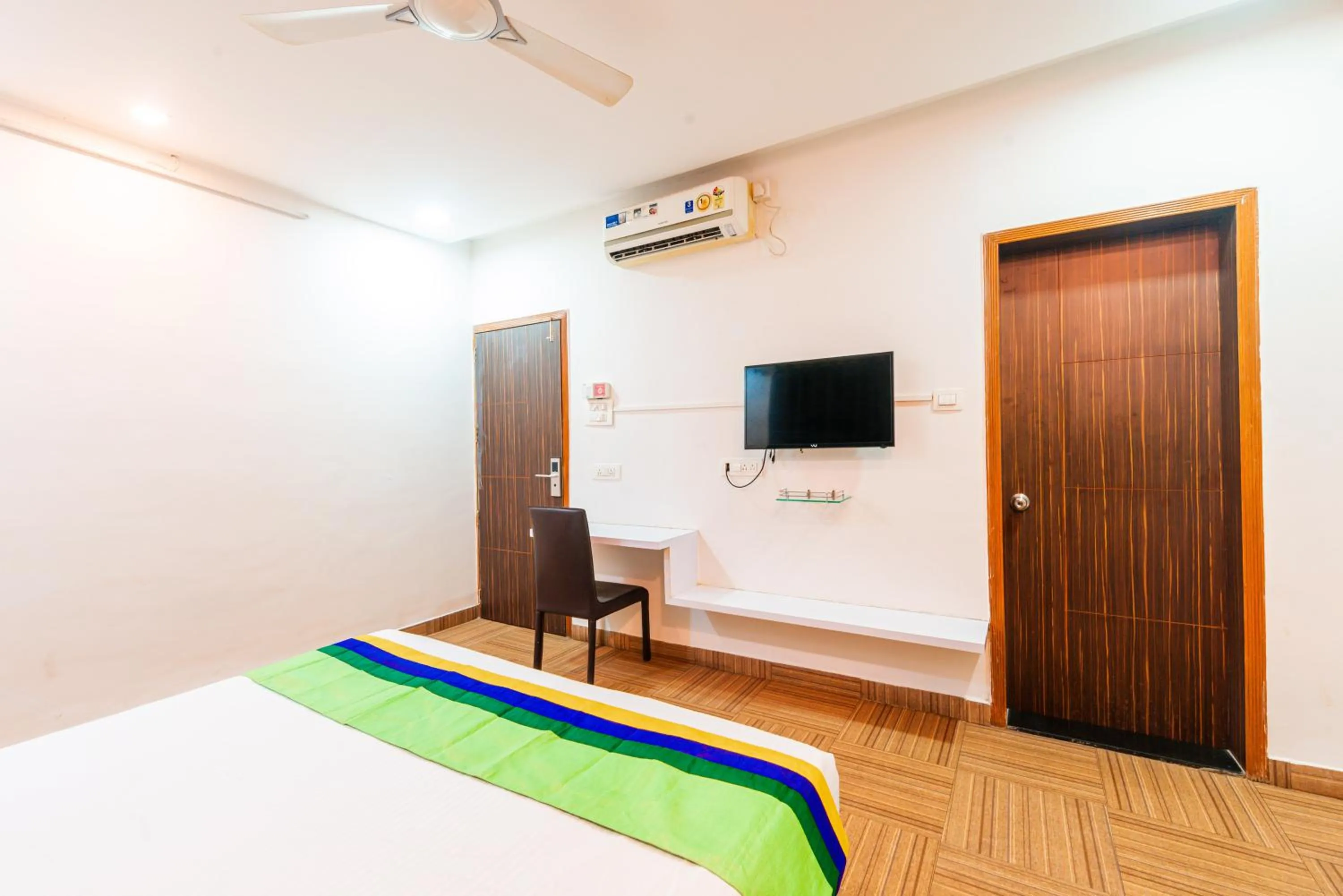 Bedroom in Treebo Trend Spring Brooks - Koregaon Park