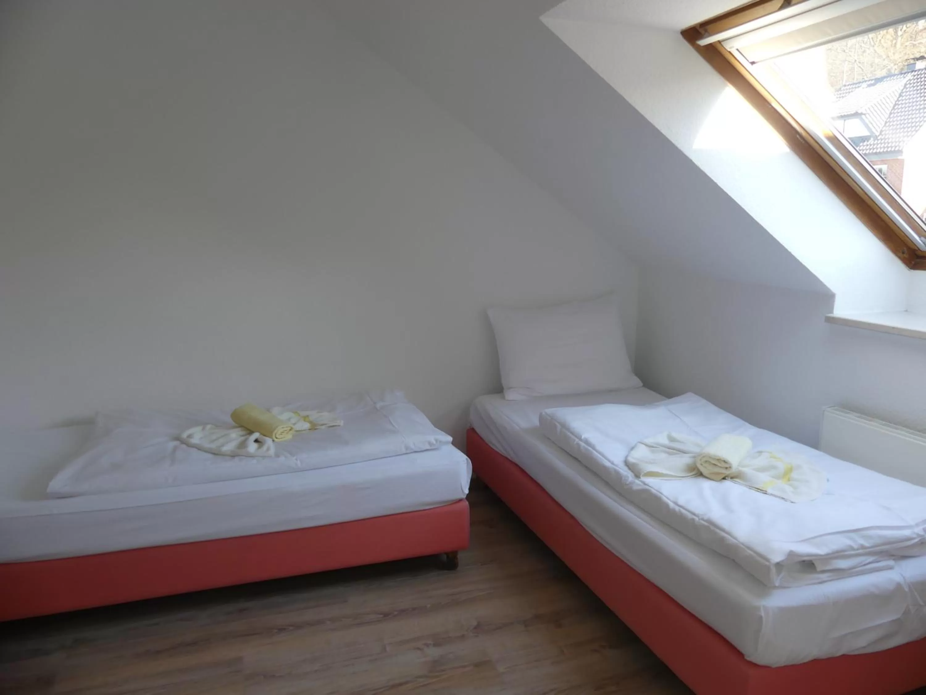 Bedroom, Bed in Apartmenthaus Binzer Sterne