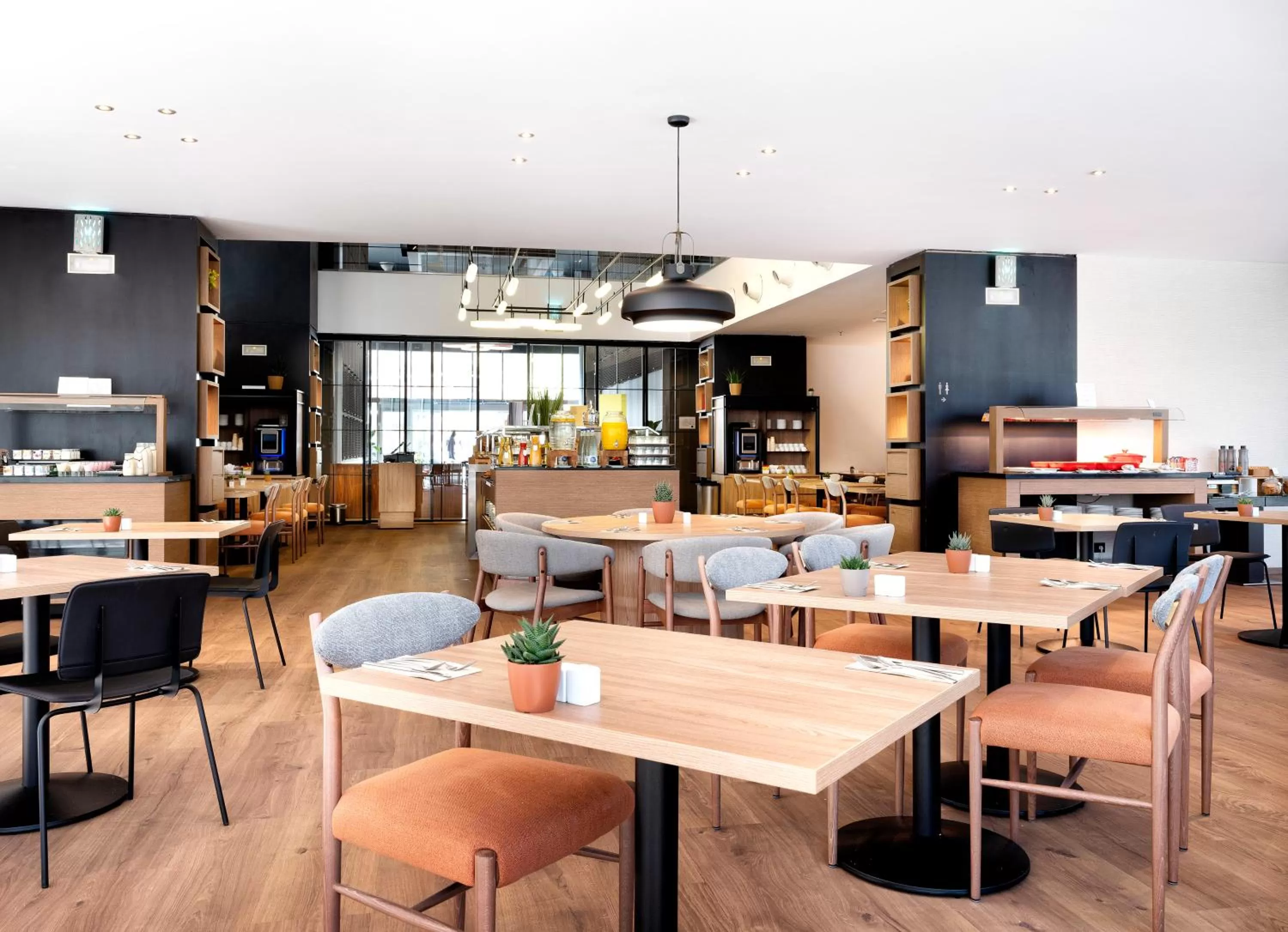 Restaurant/places to eat in Hotel Barcelona Condal Mar Affiliated by Meliá