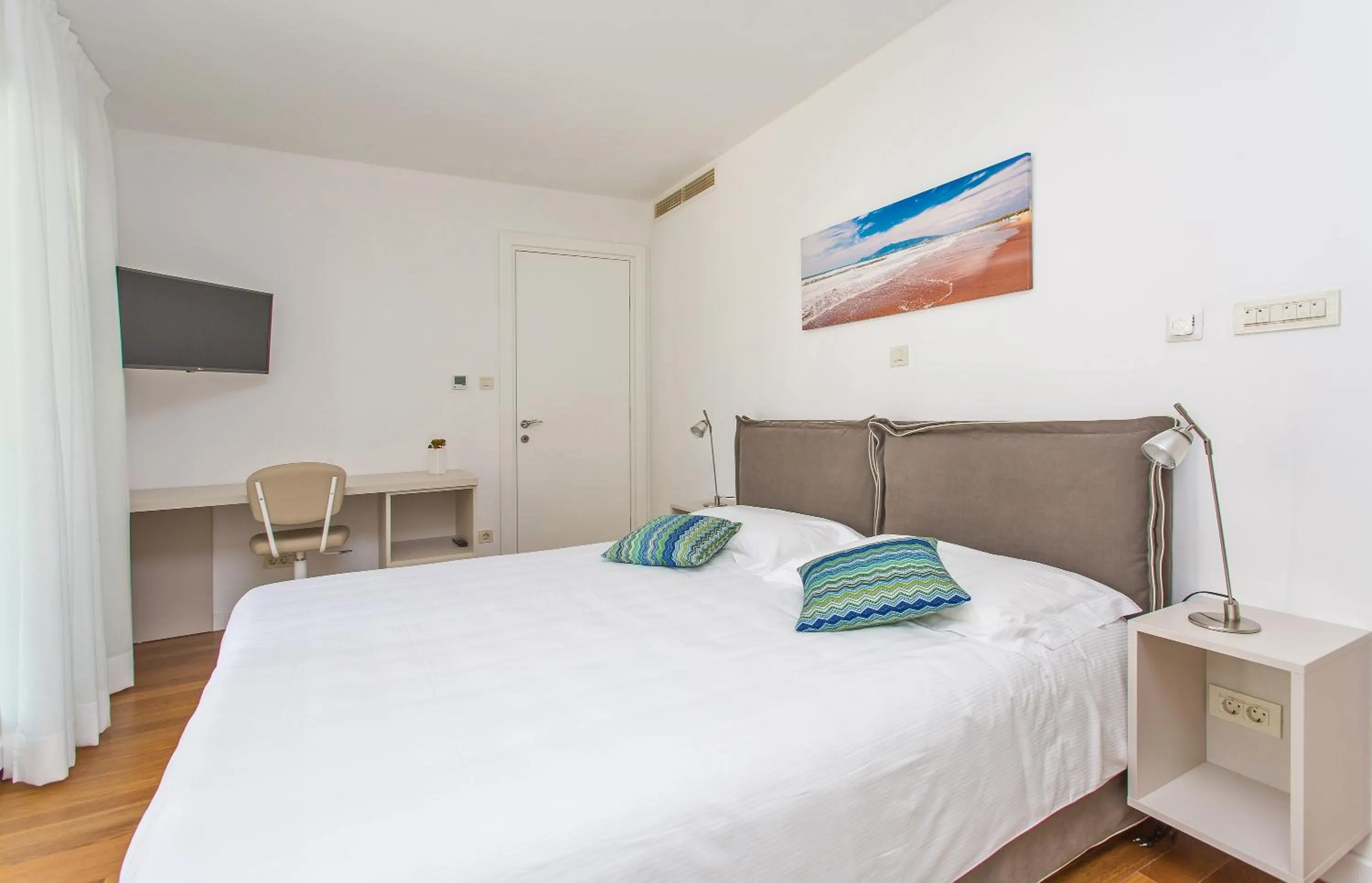 TV and multimedia, Bed in Dubrovnik Luxury Residence – L’Orangerie