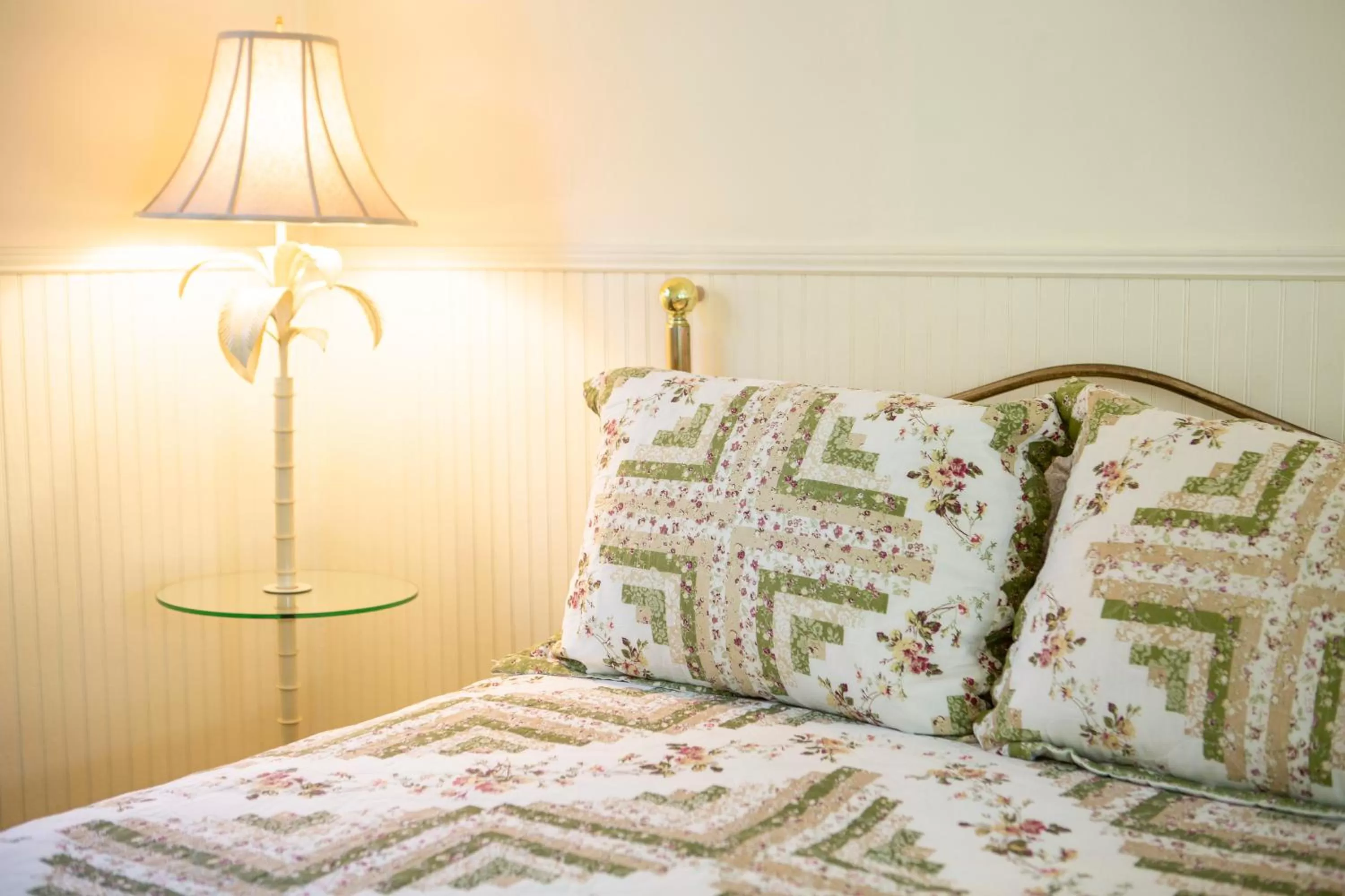 Bed in The Chimney Rock Inn & Cottages
