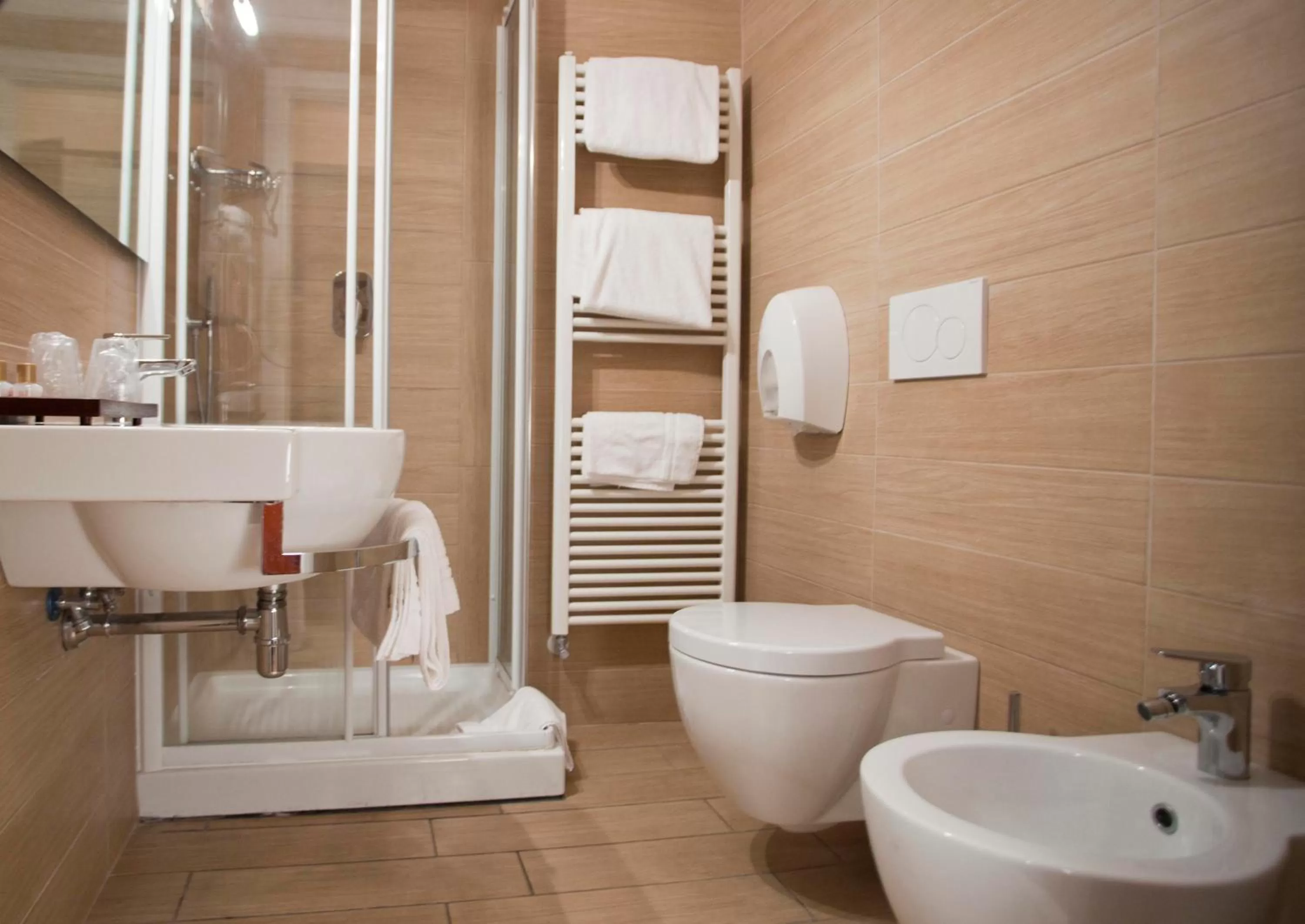 Bathroom in Hotel La Pace