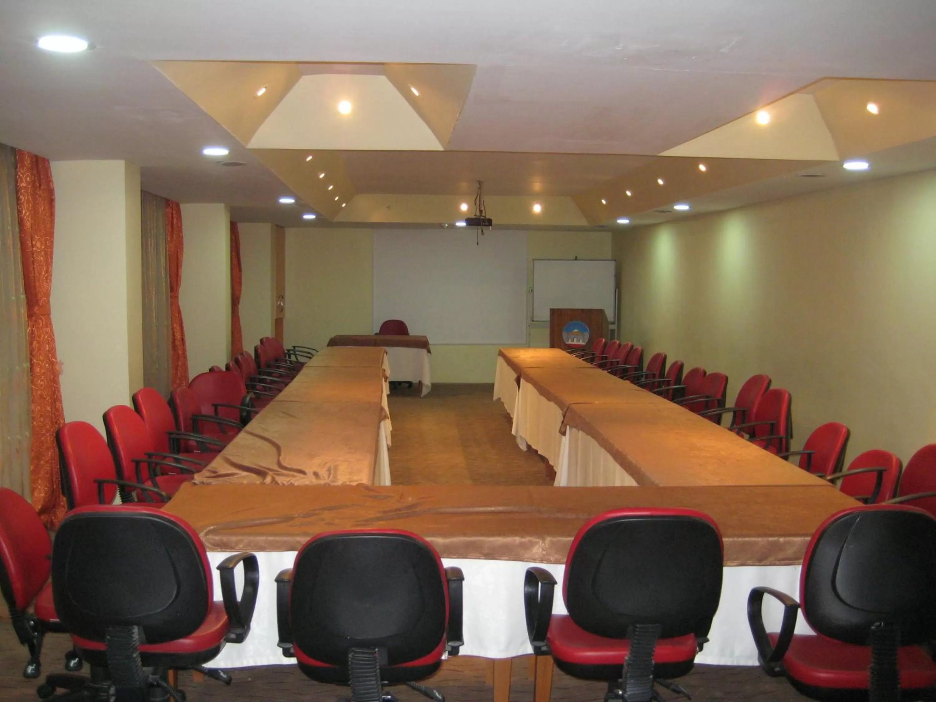 Meeting/conference room, Business Area/Conference Room in Miroglu Hotel