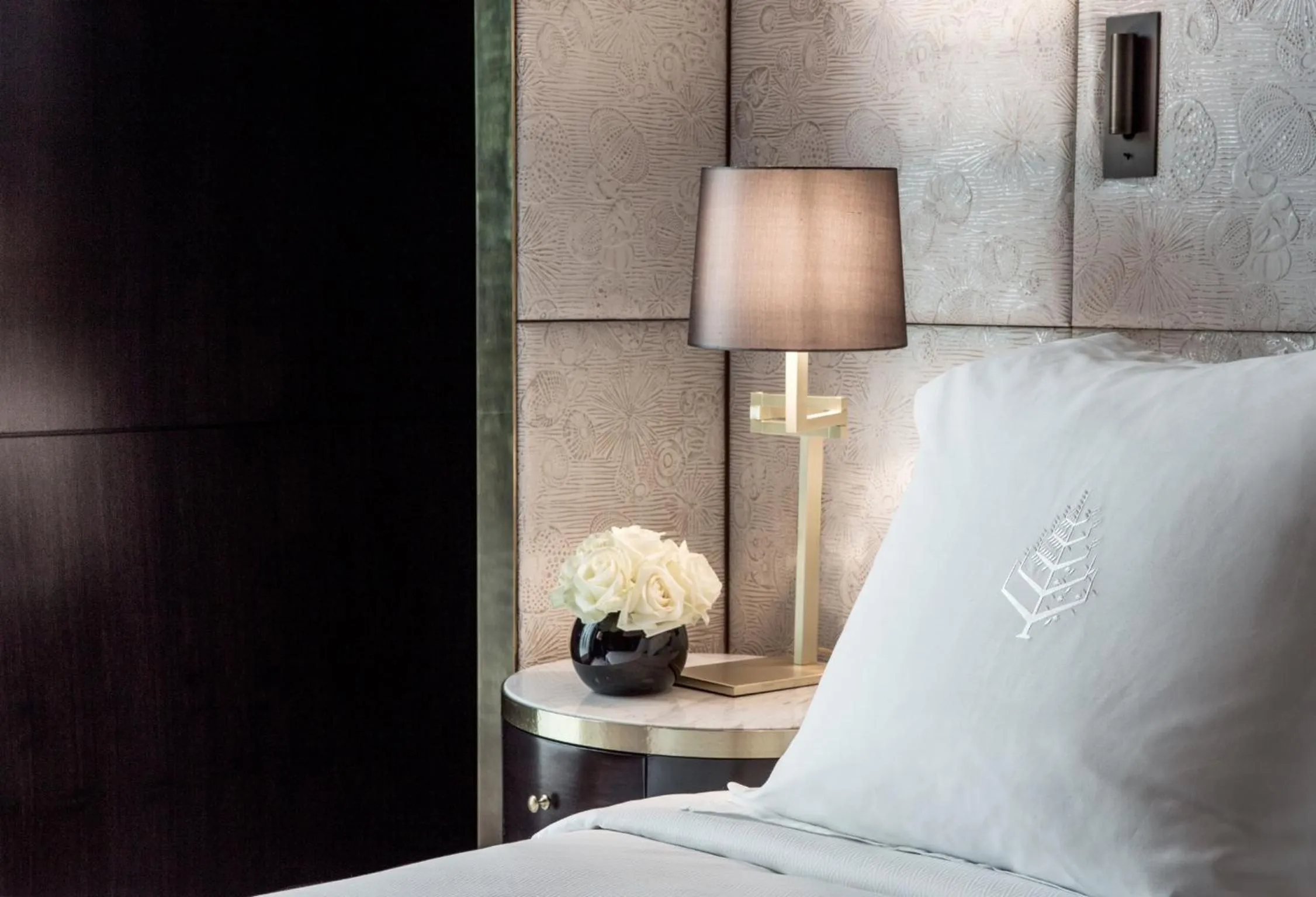 Bedroom, Bed in Four Seasons Hotel London at Tower Bridge