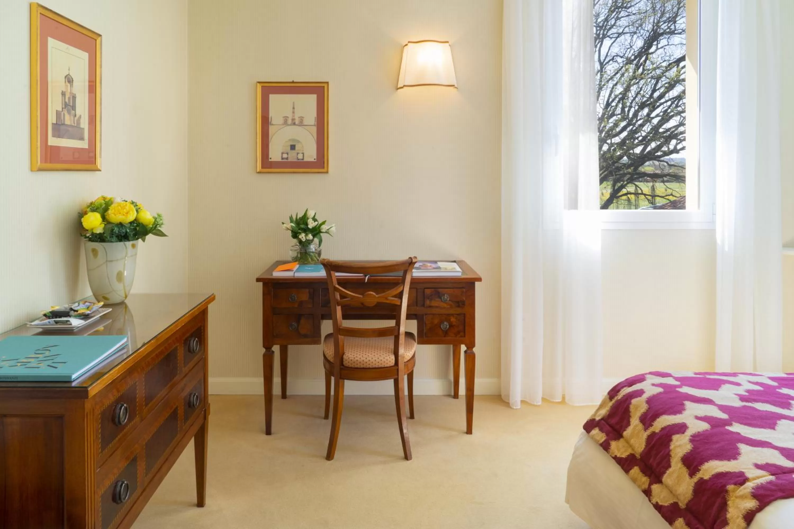 Seating area, Bed in Villa Abbondanzi Resort