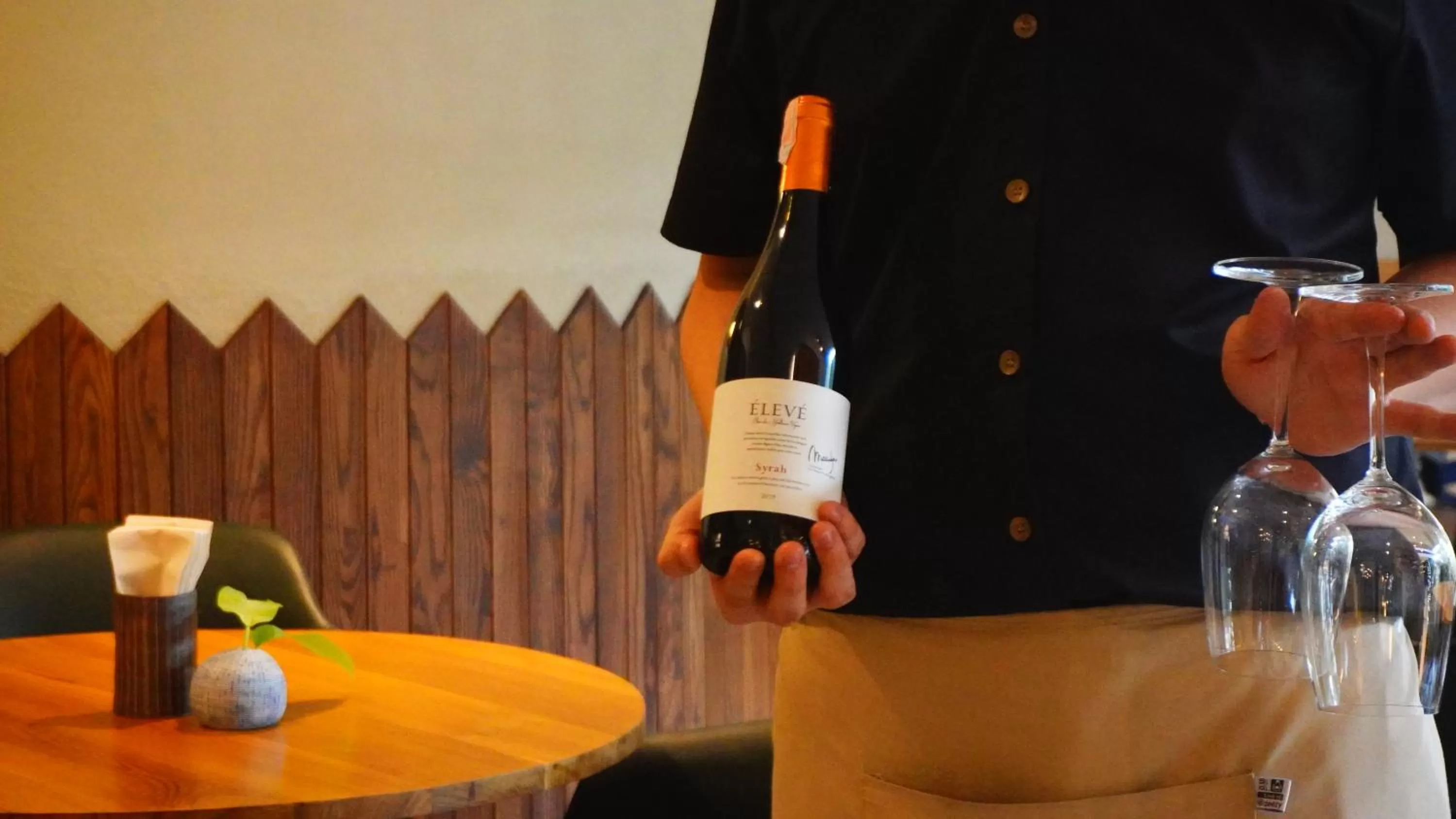 Lounge or bar in karaarom hotel