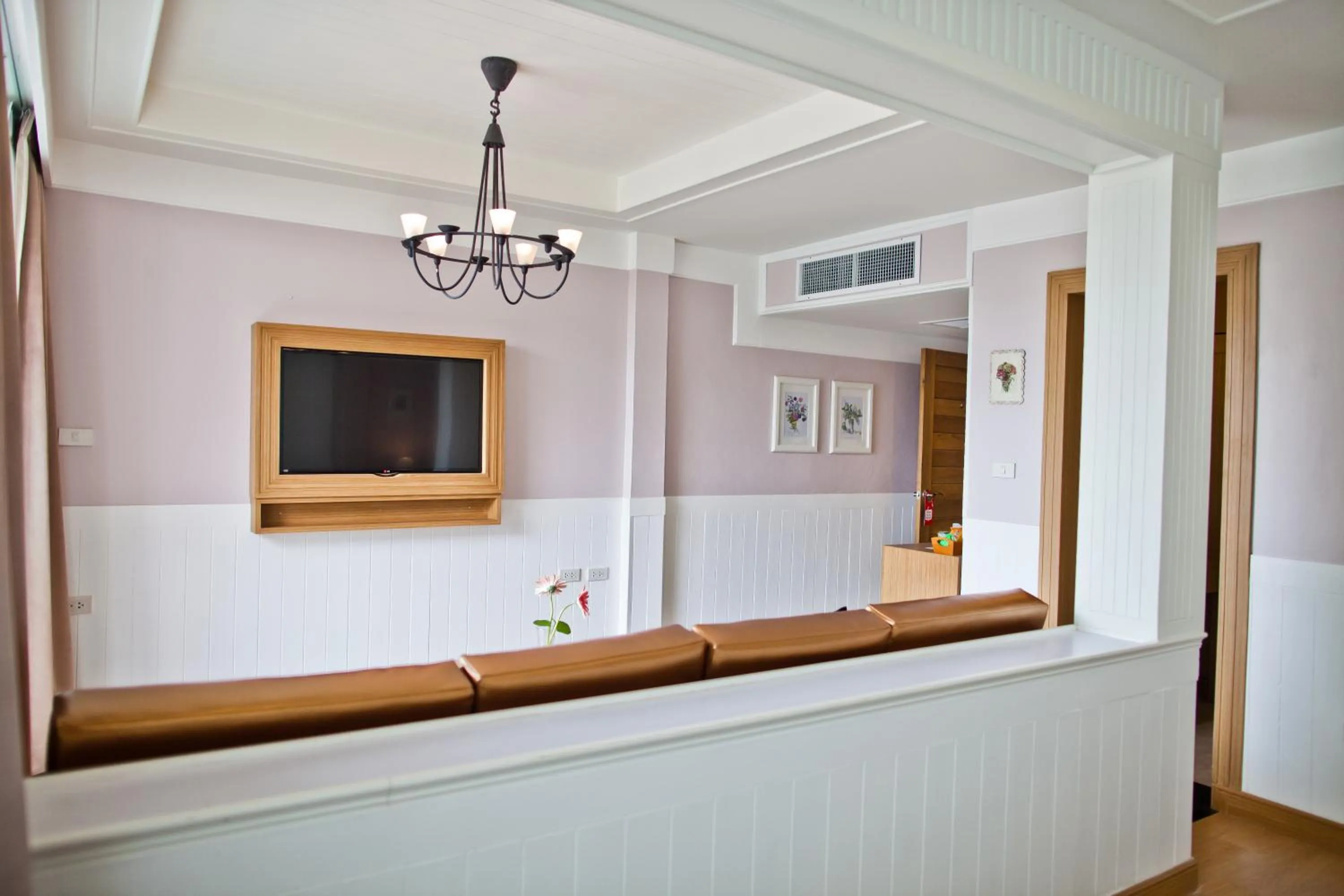 TV and multimedia in Paradise Hotel Udonthani