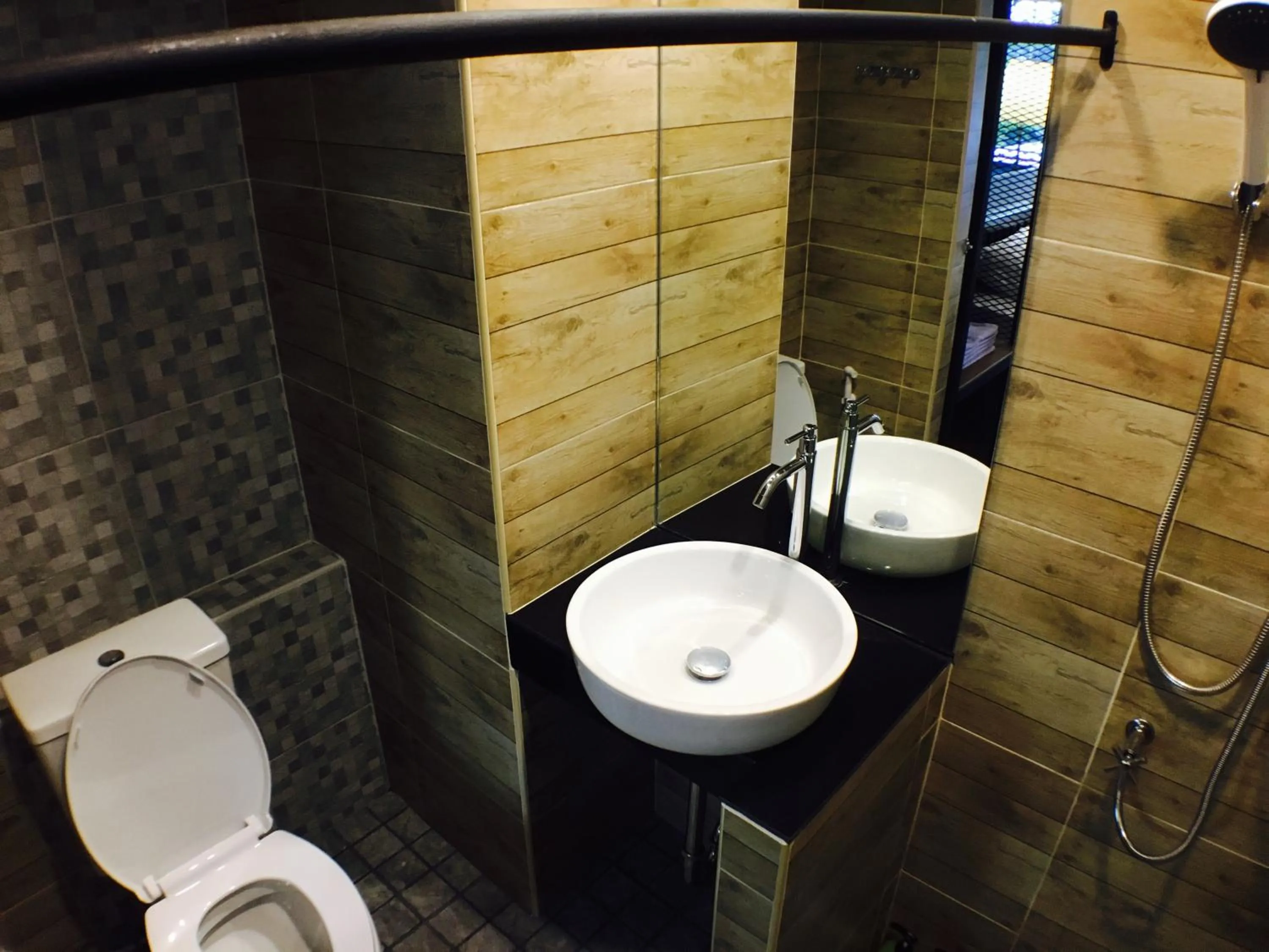 Bathroom in Popcorn House Ratchada