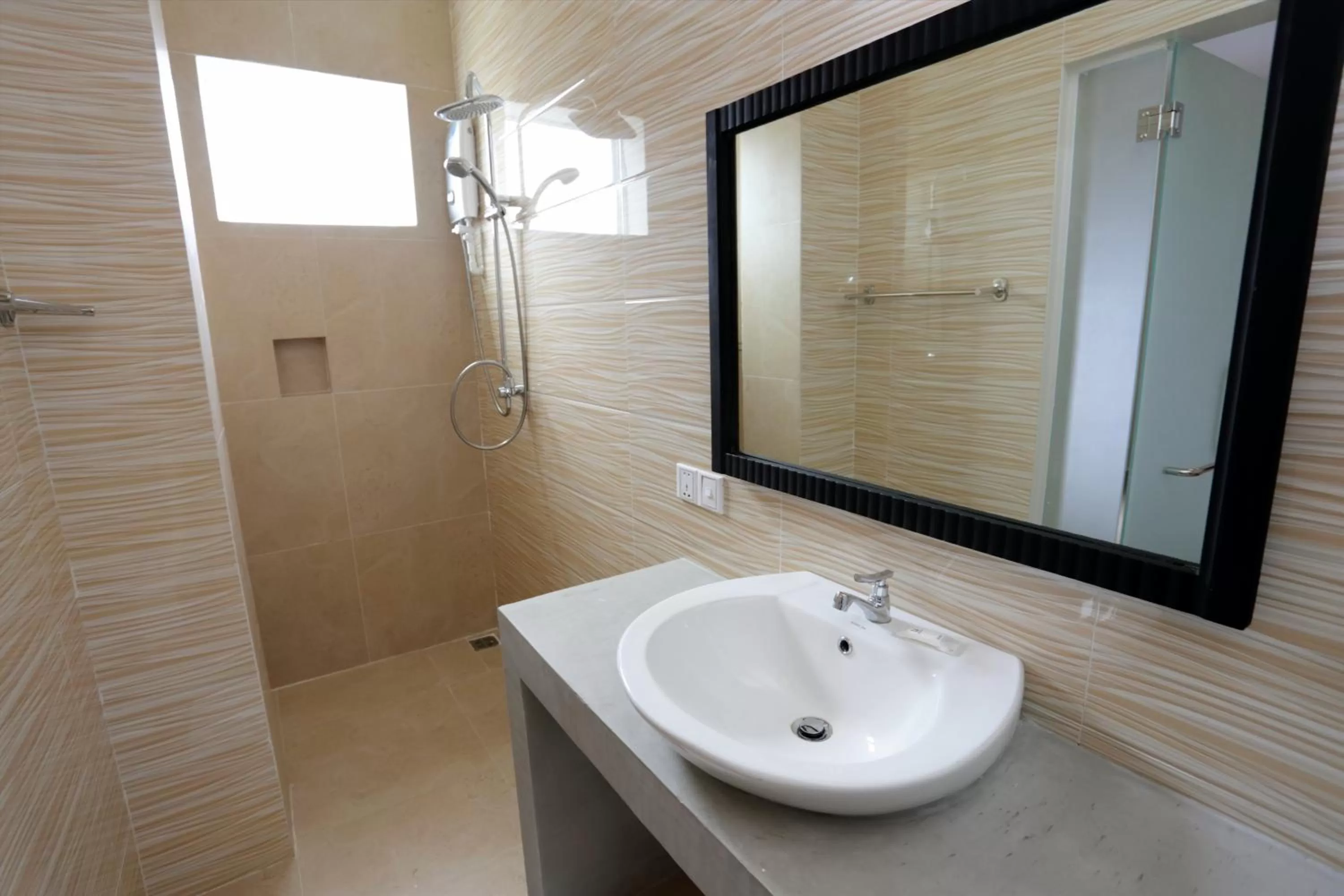 Shower in Bamboo9 Boutique