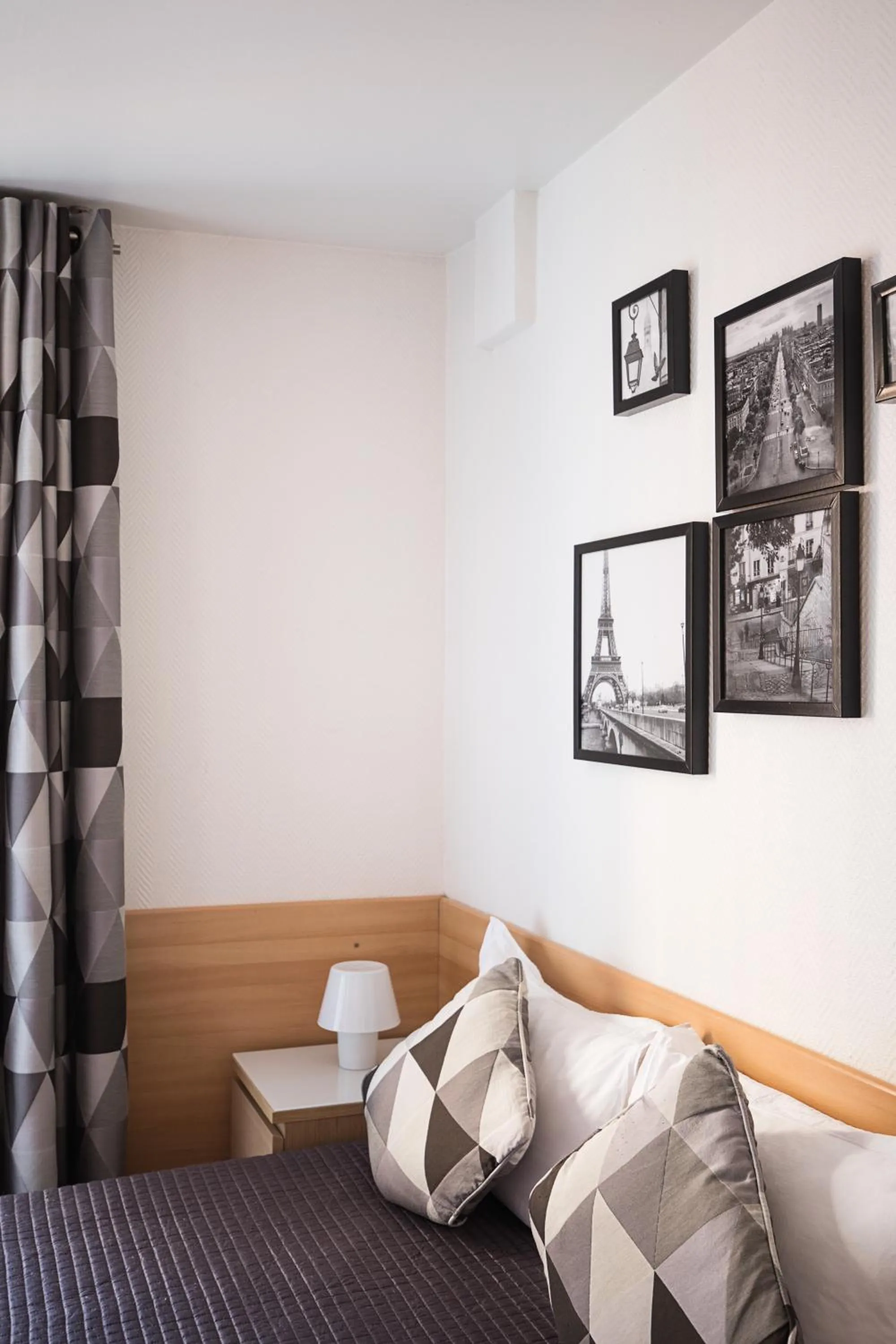 Bed in Hotel De L'Horloge