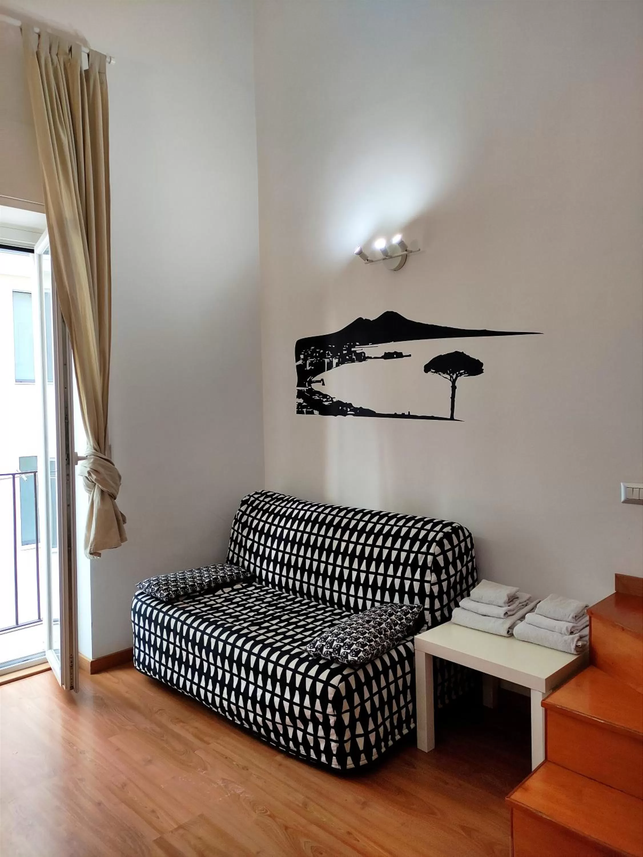 Photo of the whole room, Bed in Ale & Tizy House