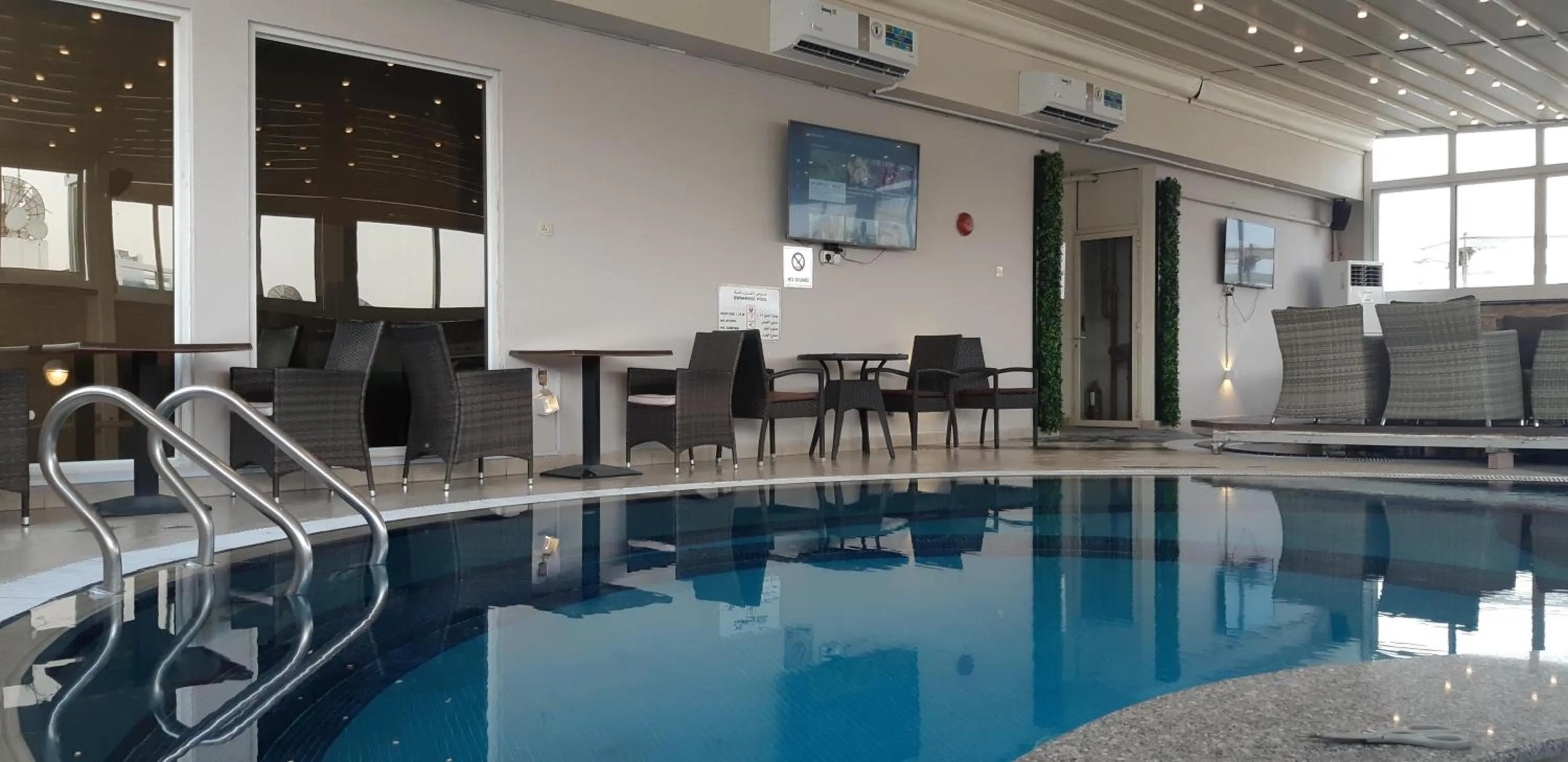 Living room in Lotus Grand Hotel