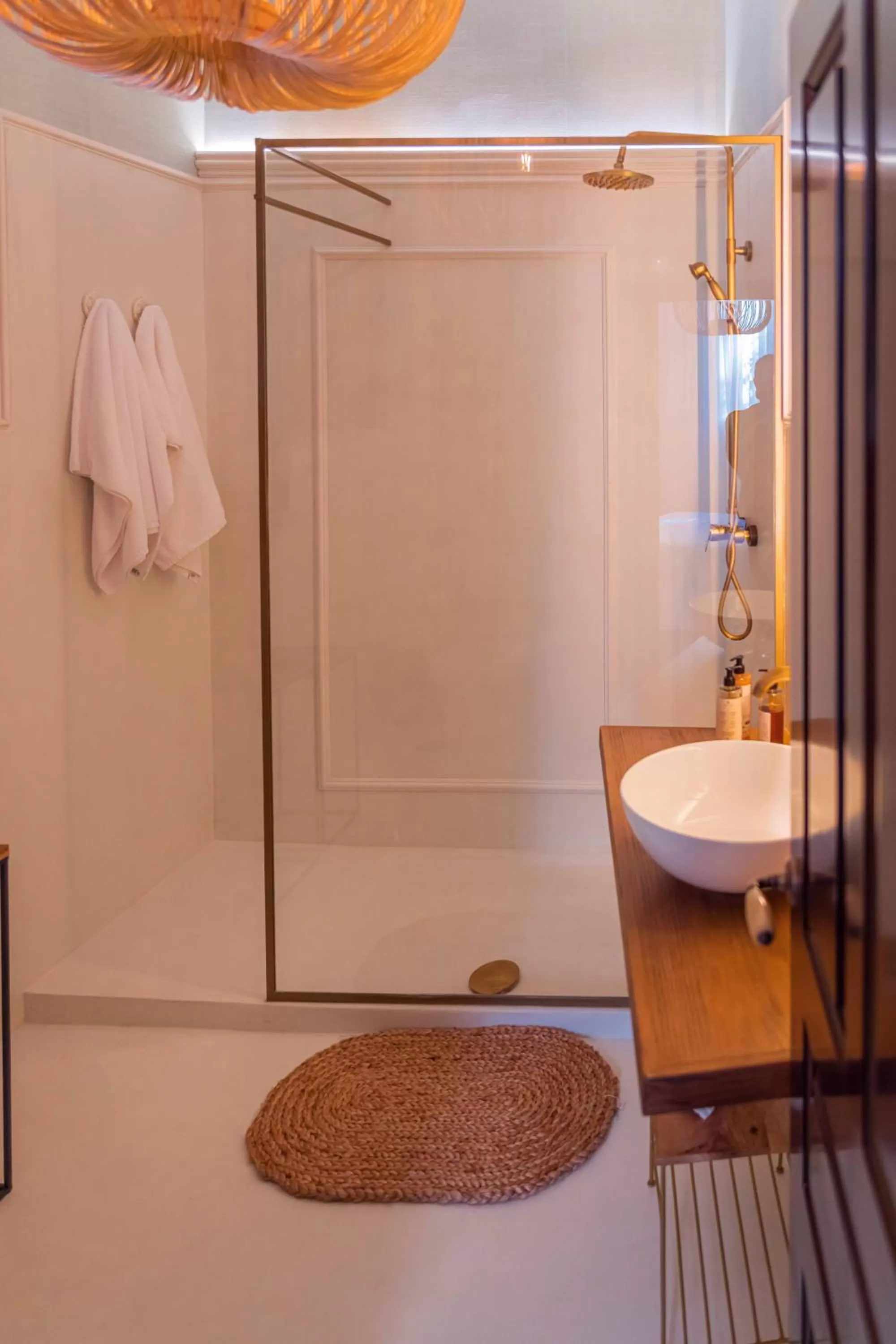 Bathroom in CANDIL SUITE Realejo