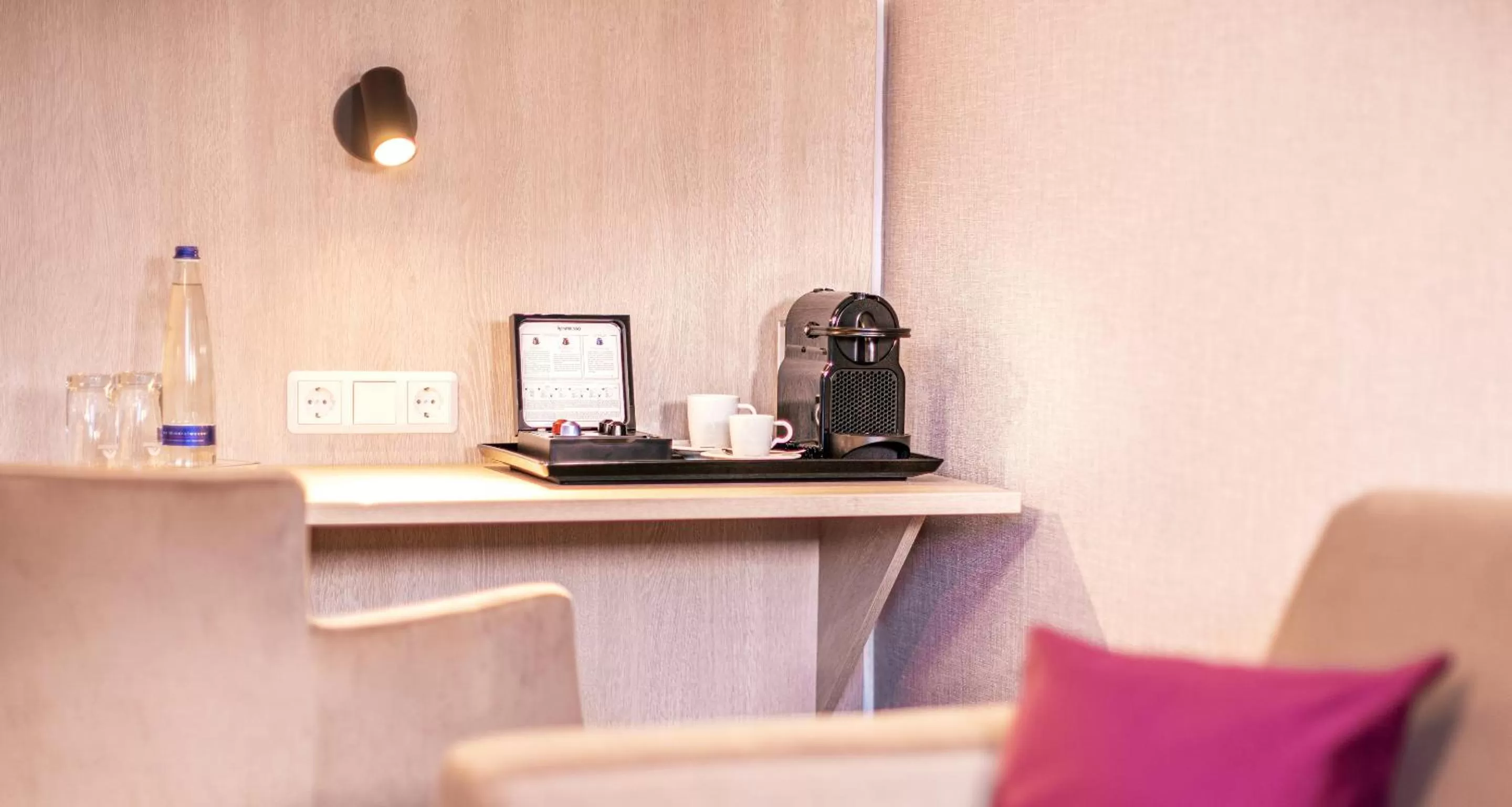 Coffee/tea facilities in Victor's Residenz-Hotel Gummersbach