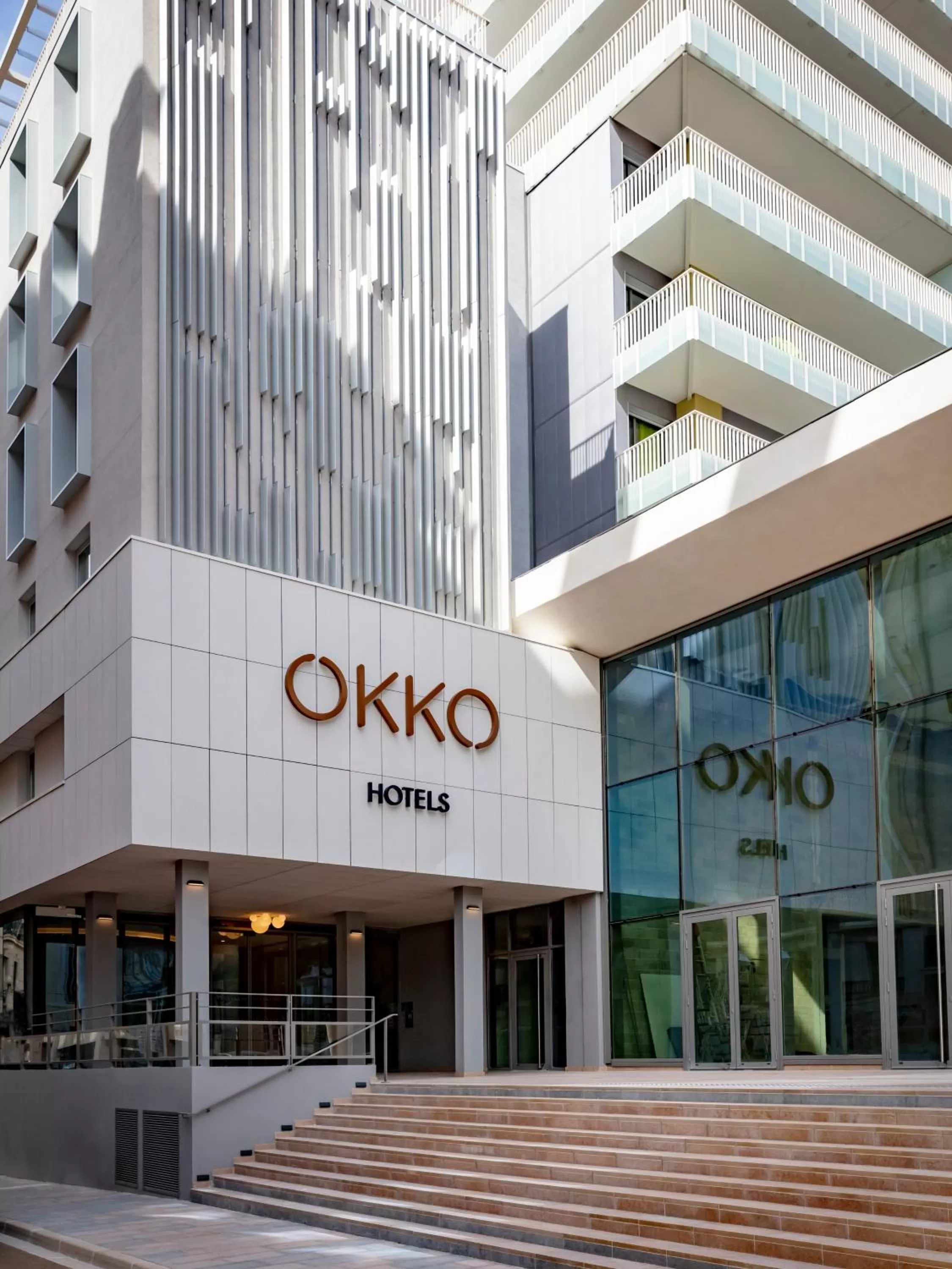 Facade/entrance in OKKO Hotels Toulon Centre