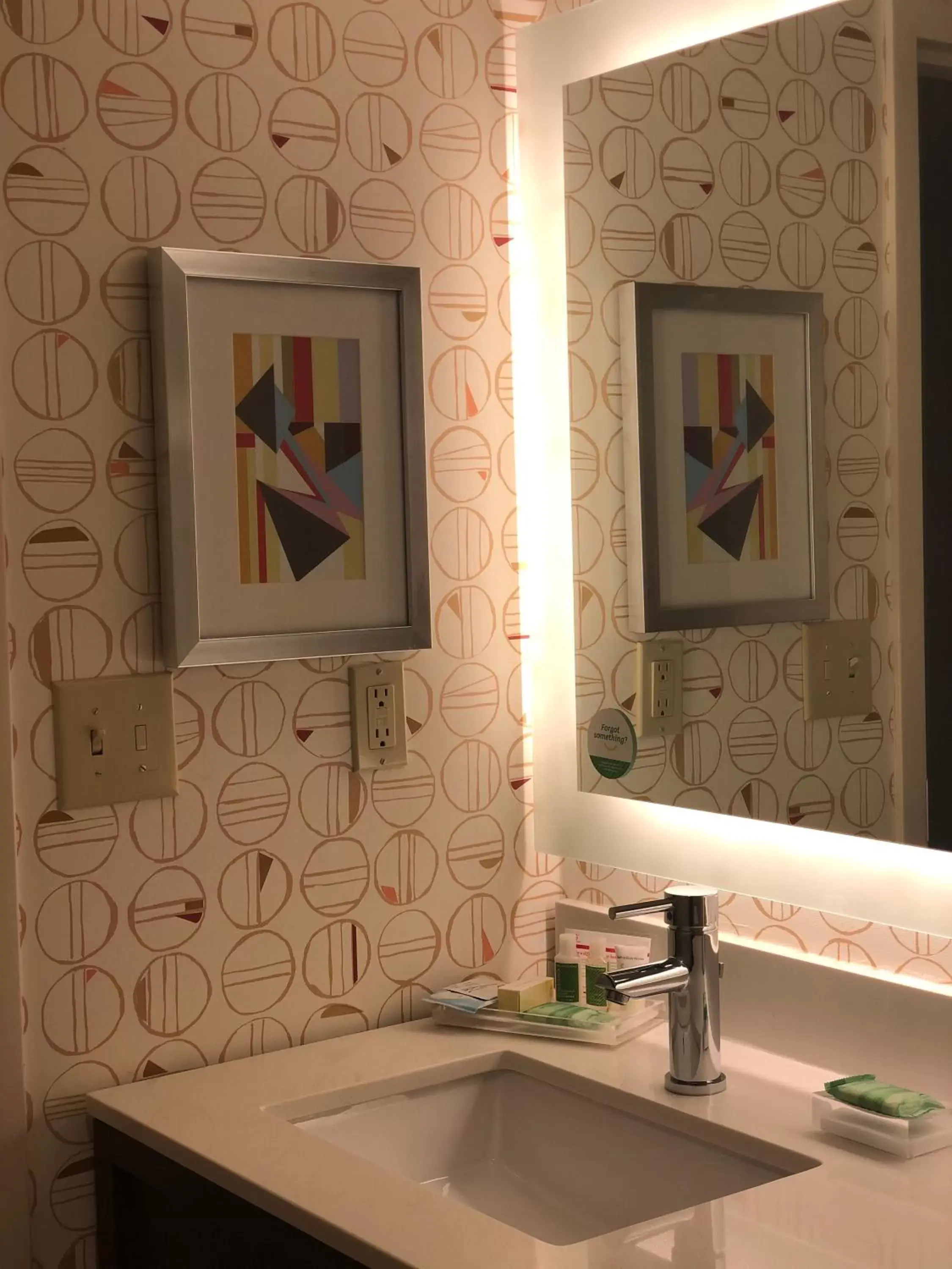 Queen Room with Two Queen Beds - Hearing Accessile in Holiday Inn Atlanta/Roswell, an IHG Hotel Queen Room with Two Queen Beds - Hearing Accessile in Holiday Inn Atlanta/Roswell, an IHG Hotel