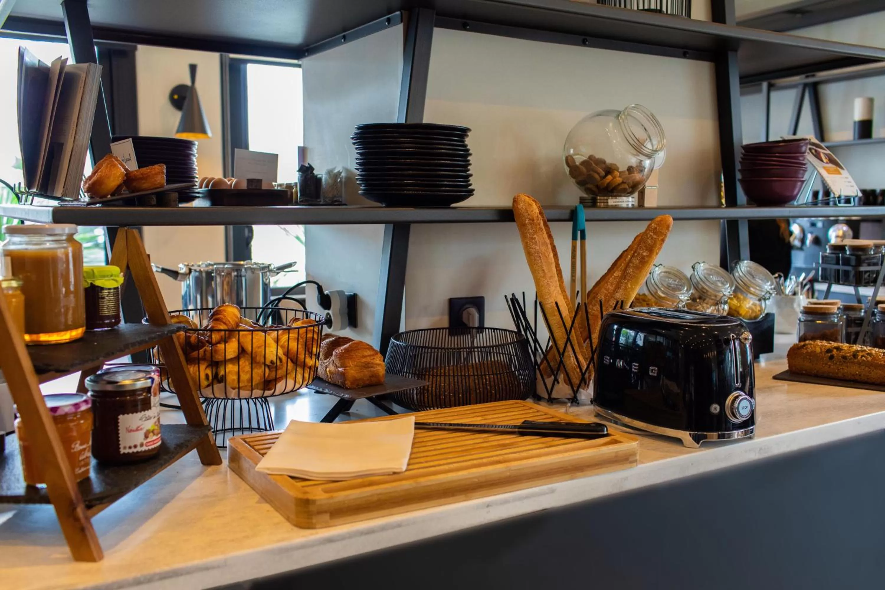 Breakfast in Mercure Lorient Centre