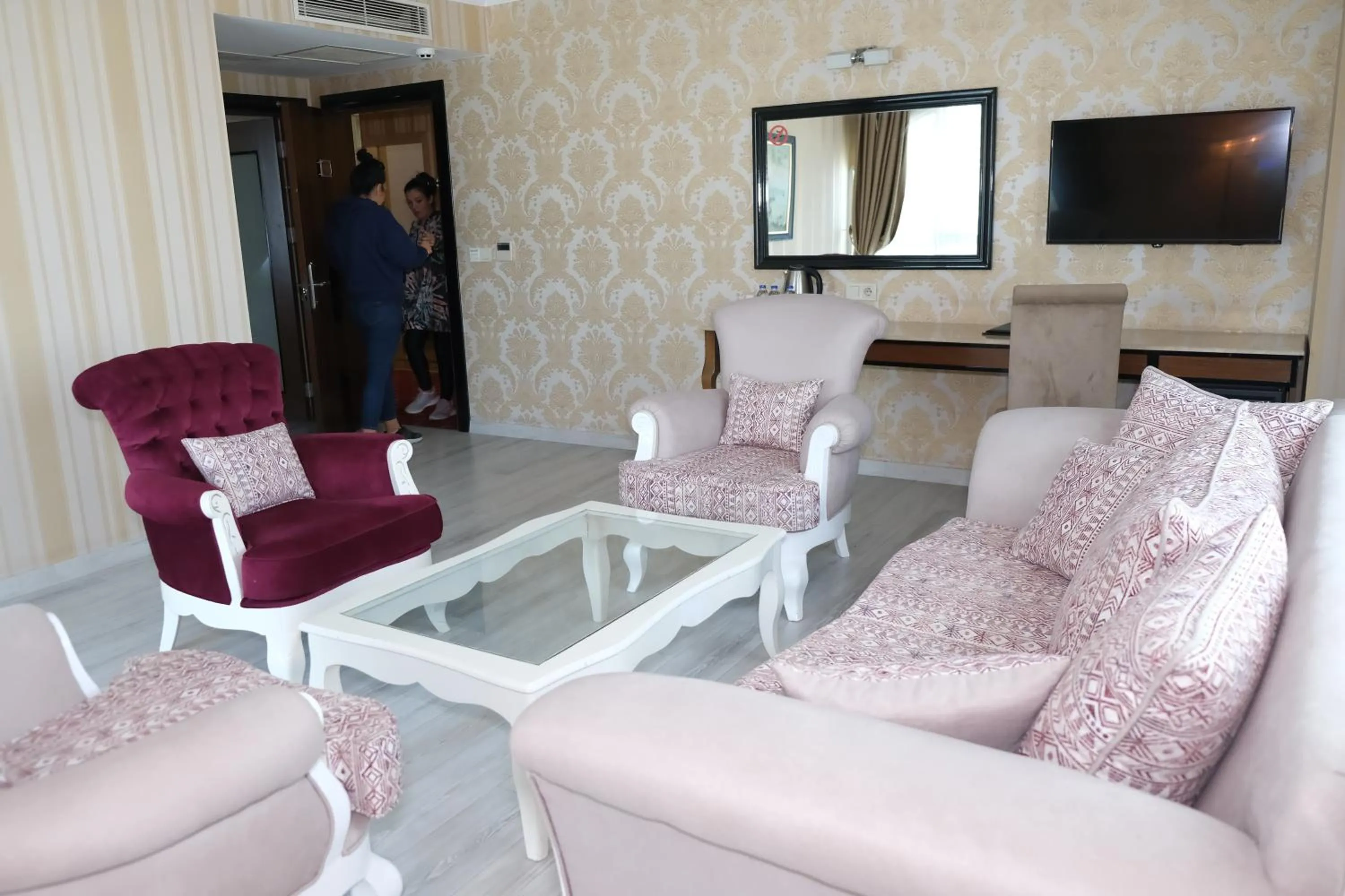 TV and multimedia in Asia City Hotel Istanbul