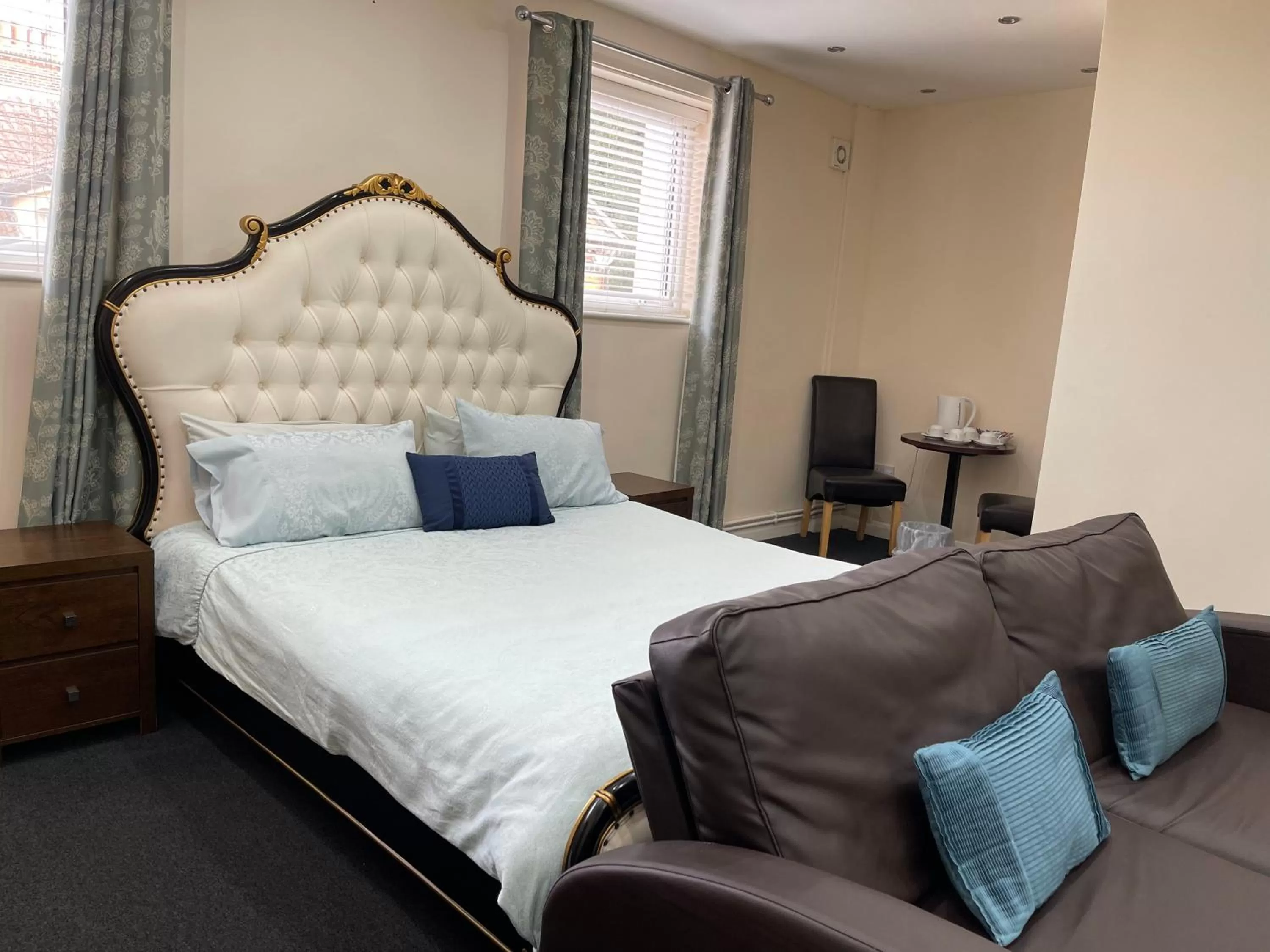 Bed in The Goodlife Guesthouse