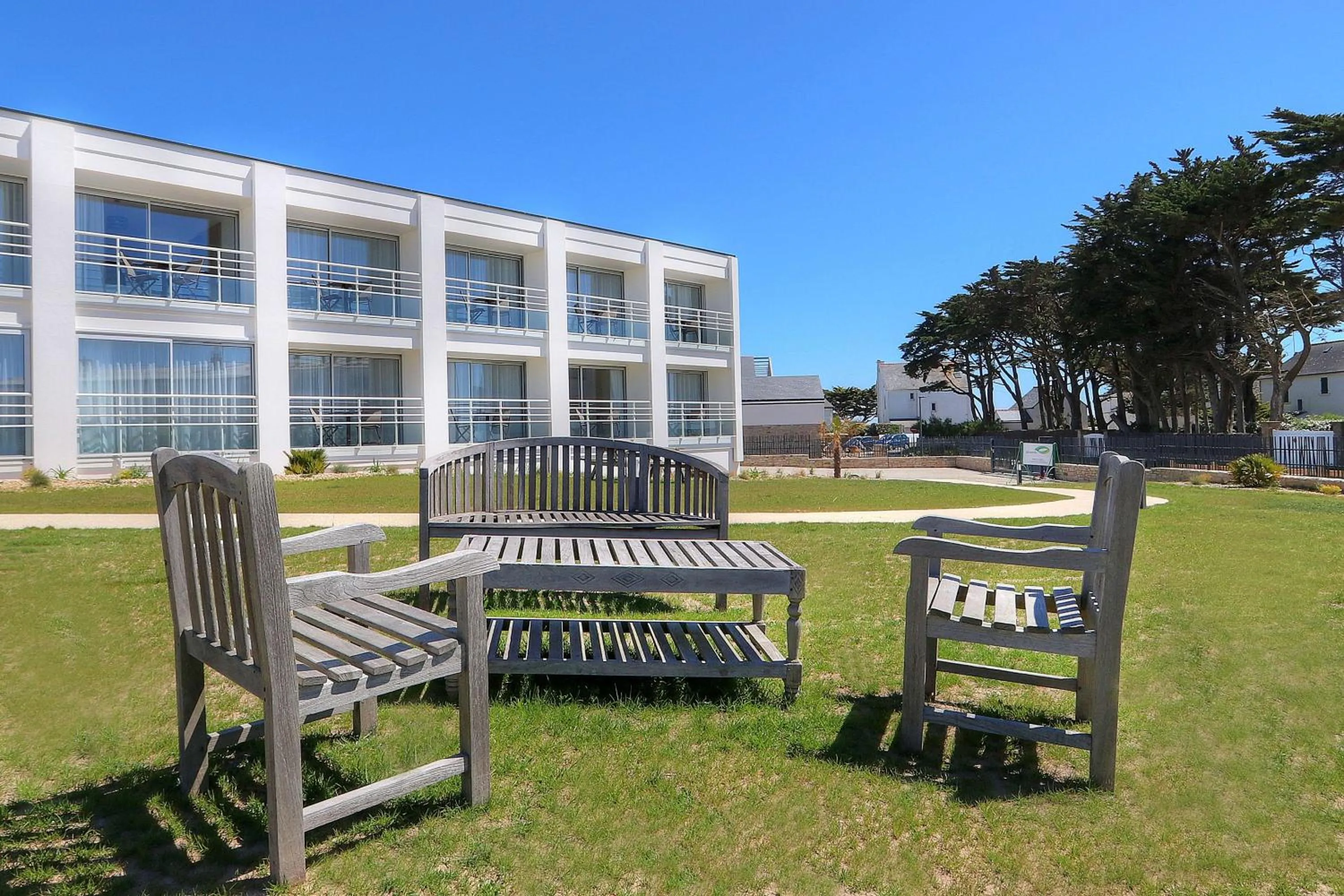 Property building in Best Western Hôtel Le Bellevue Quiberon