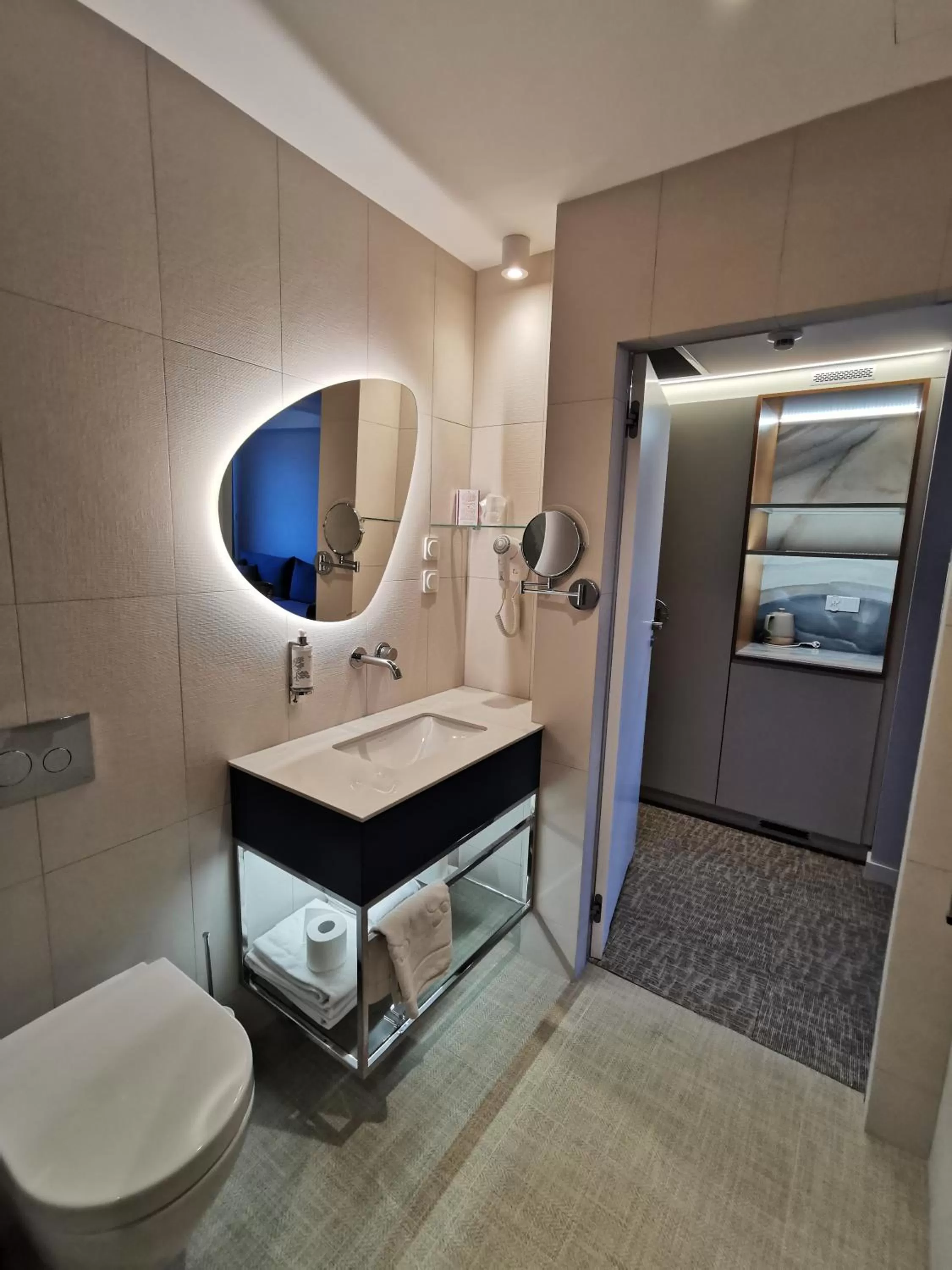 Bathroom in Hotel Zhong Hua
