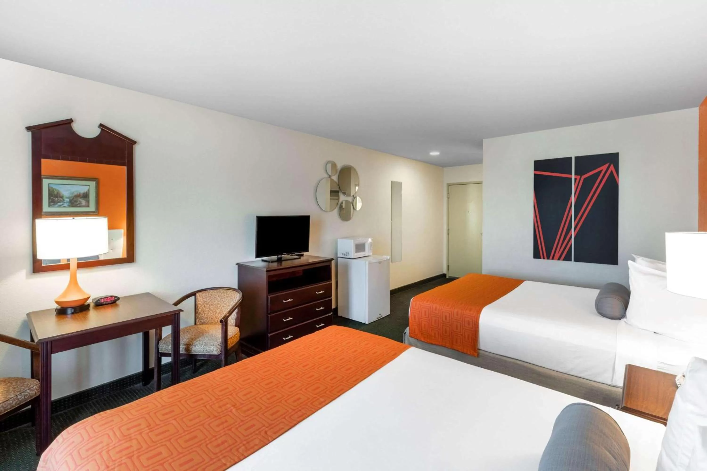 Photo of the whole room in Howard Johnson by Wyndham Houma