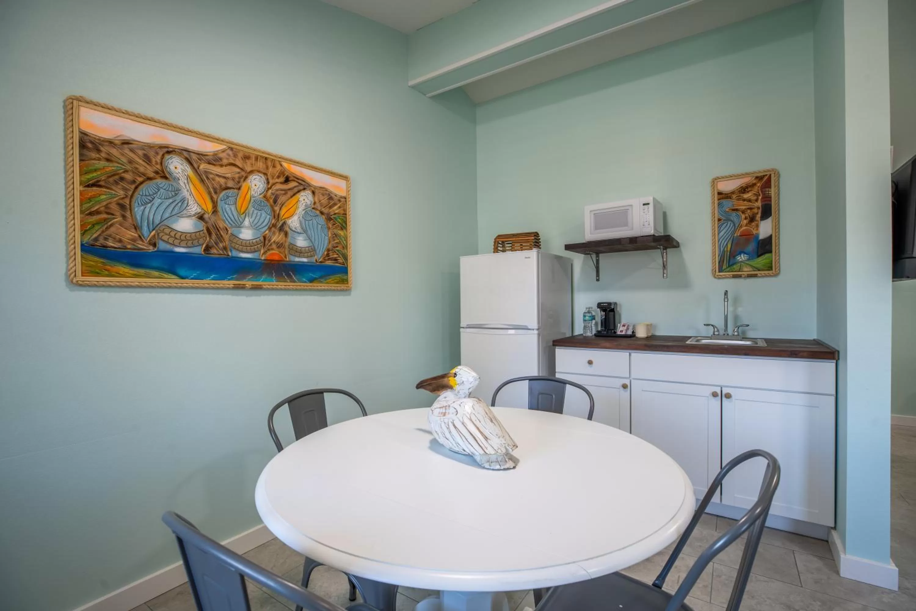 Dining area in Salt Air Inn & Suites