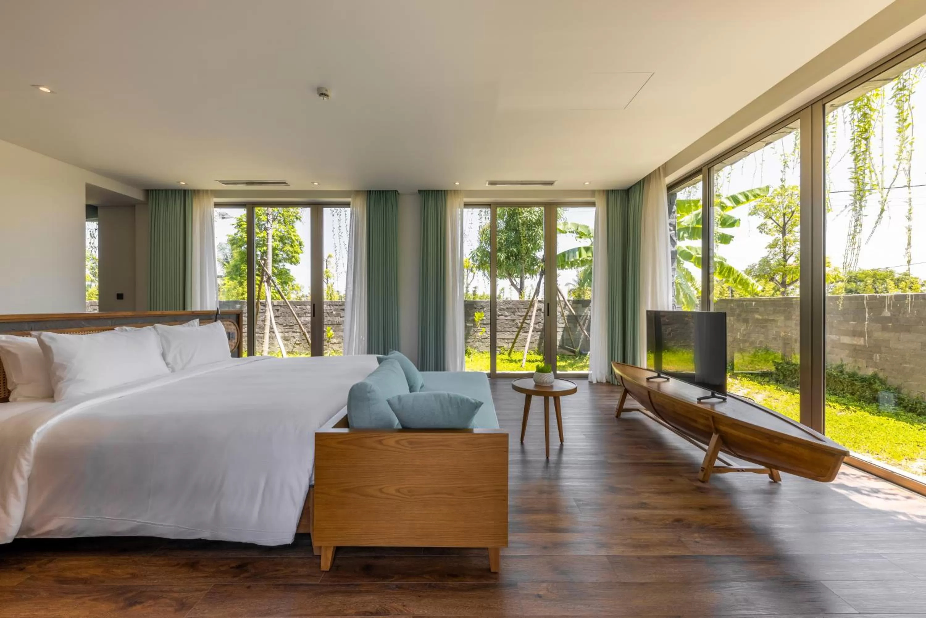 Bed in Bellerive Hoi An Resort and Spa