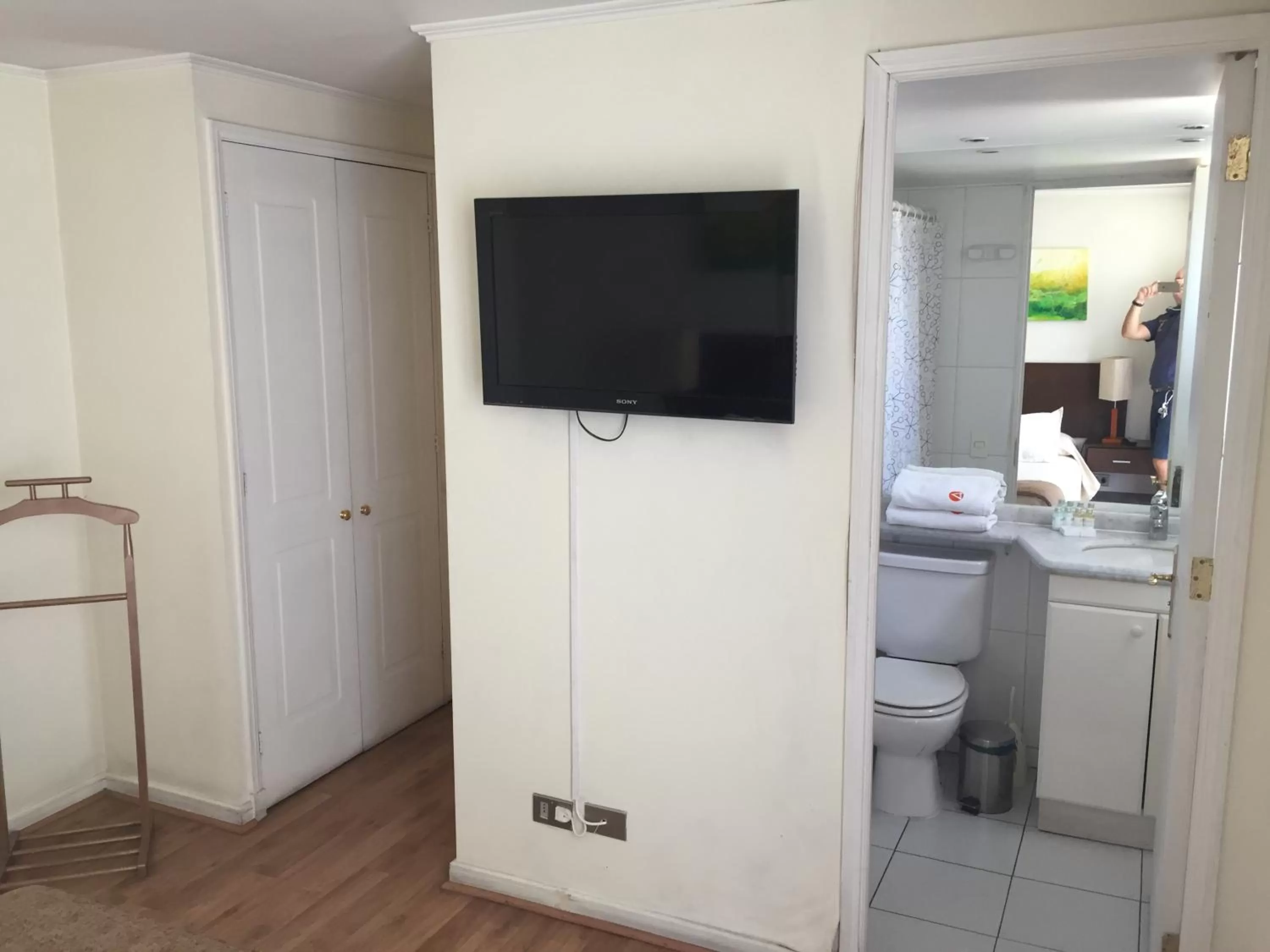 TV and multimedia, TV/Entertainment Center in Aconcagua Apartments