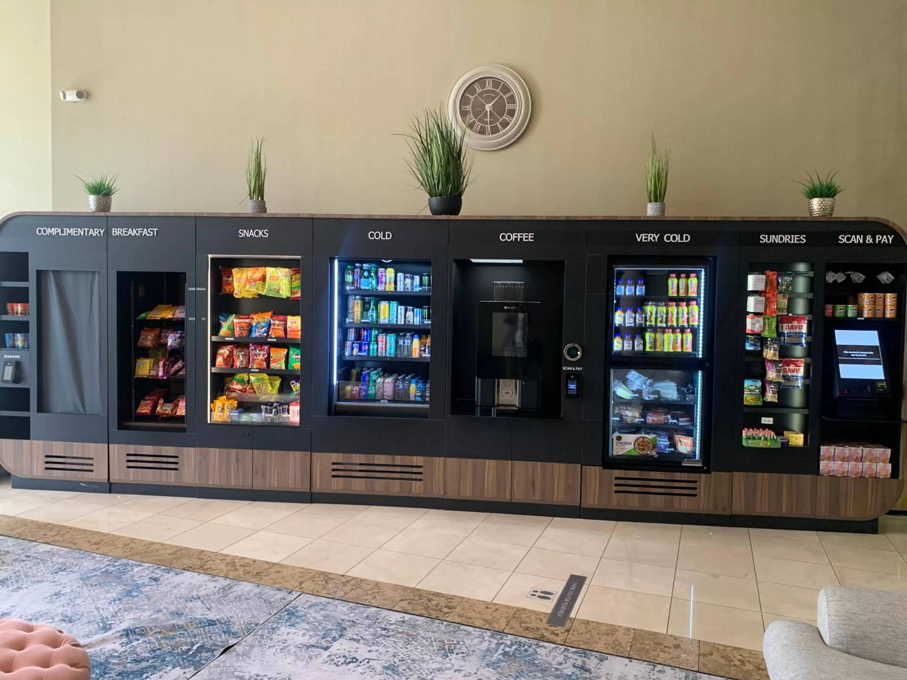 Restaurant/places to eat in Hotel Marguerite South Anaheim - Garden Grove, Trademark Collection by Wyndham