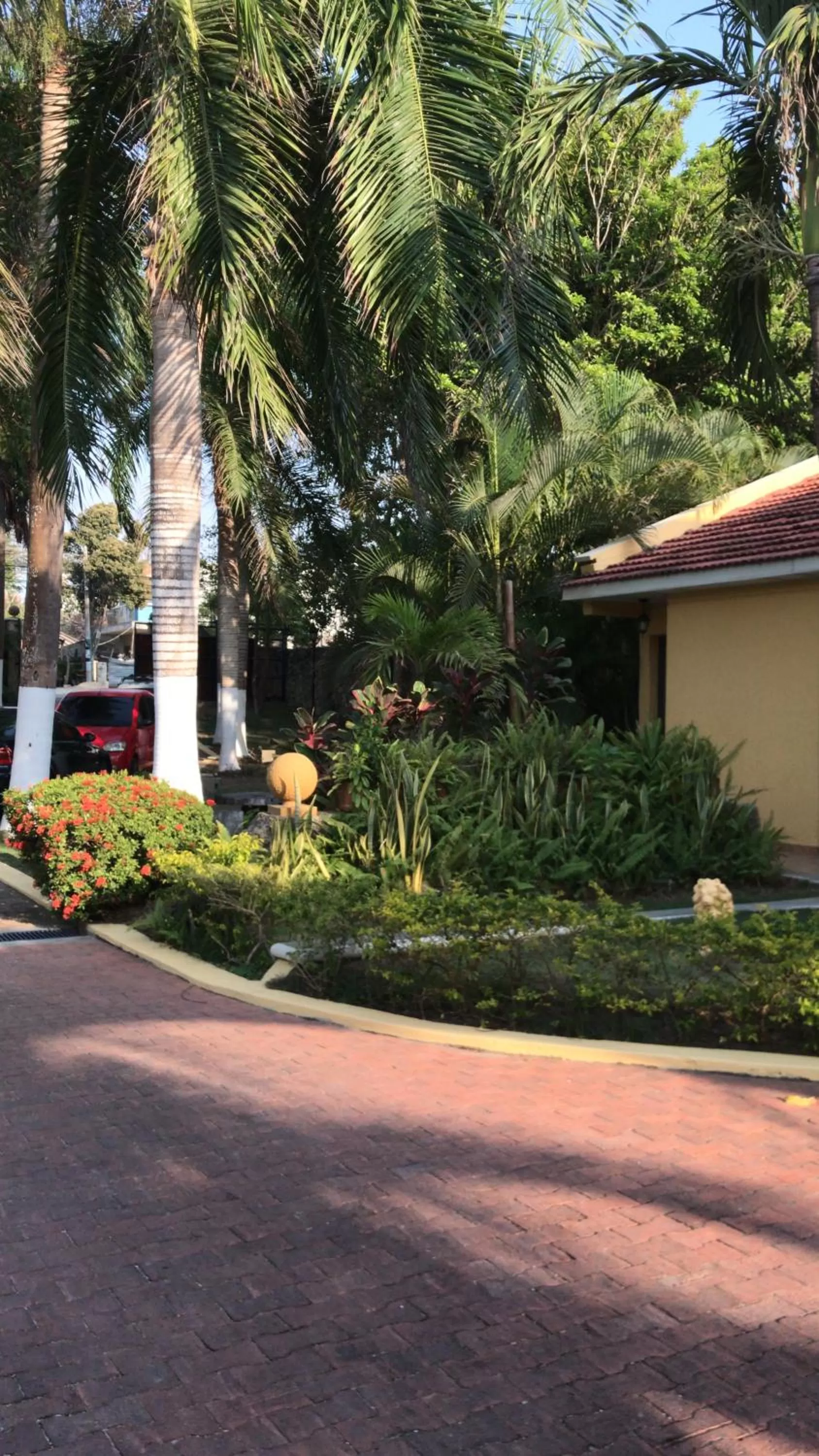 Facade/entrance in Porto Bello Hotel Boutique