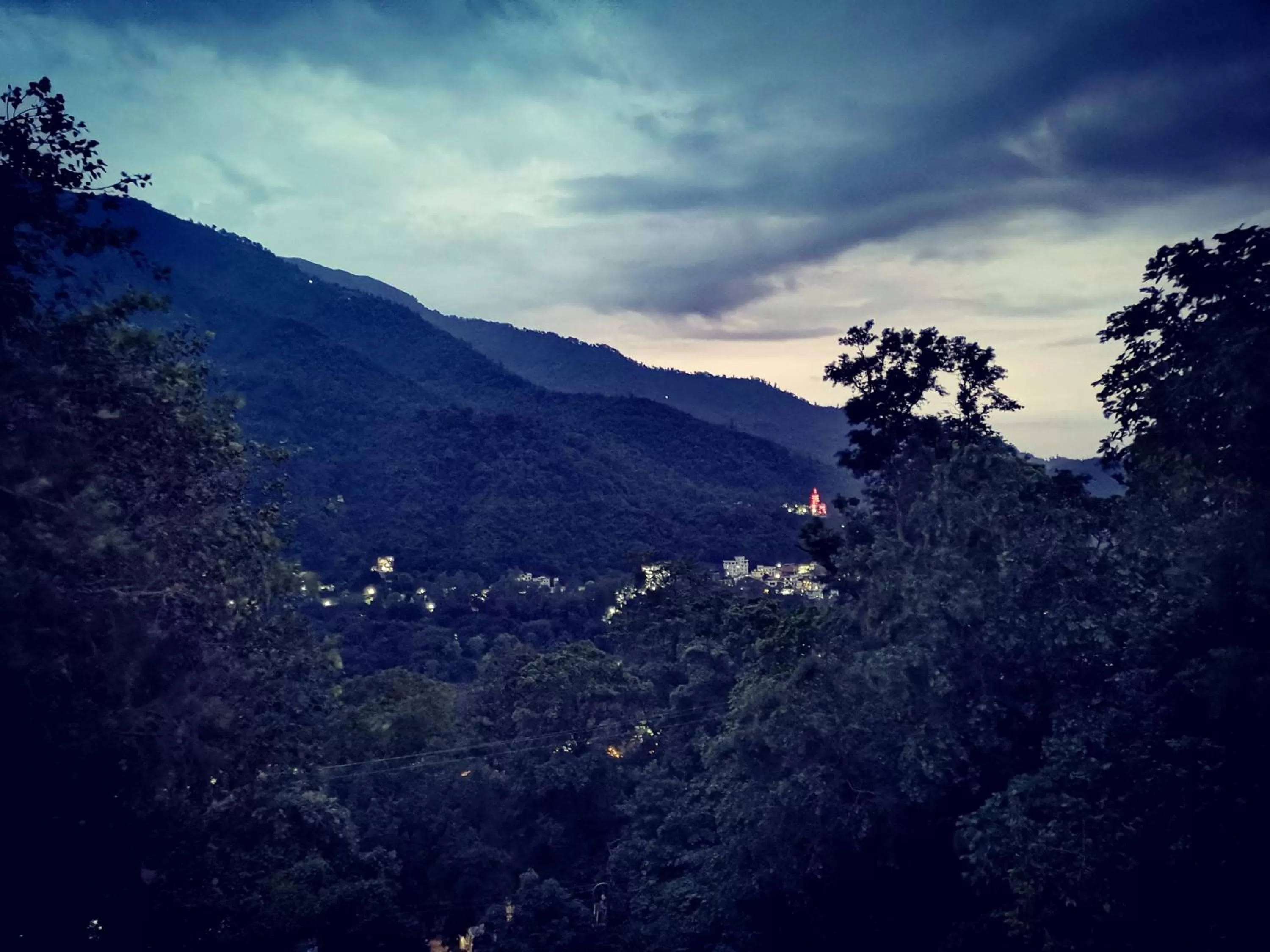 Mountain view in Hill Top Swiss Cottage