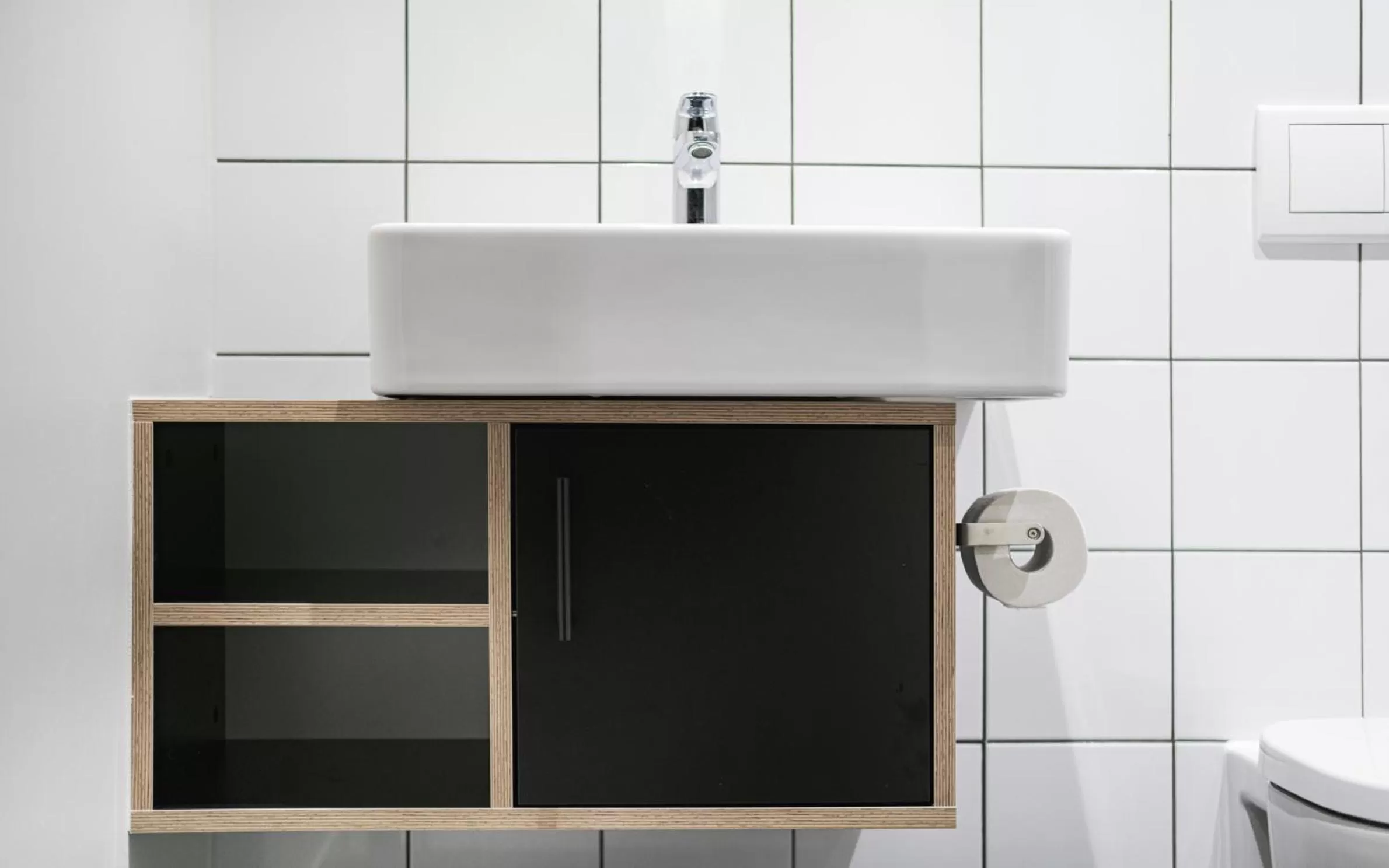 Bathroom in MoLiving - Design Hotel & Apartments Düsseldorf-Neuss