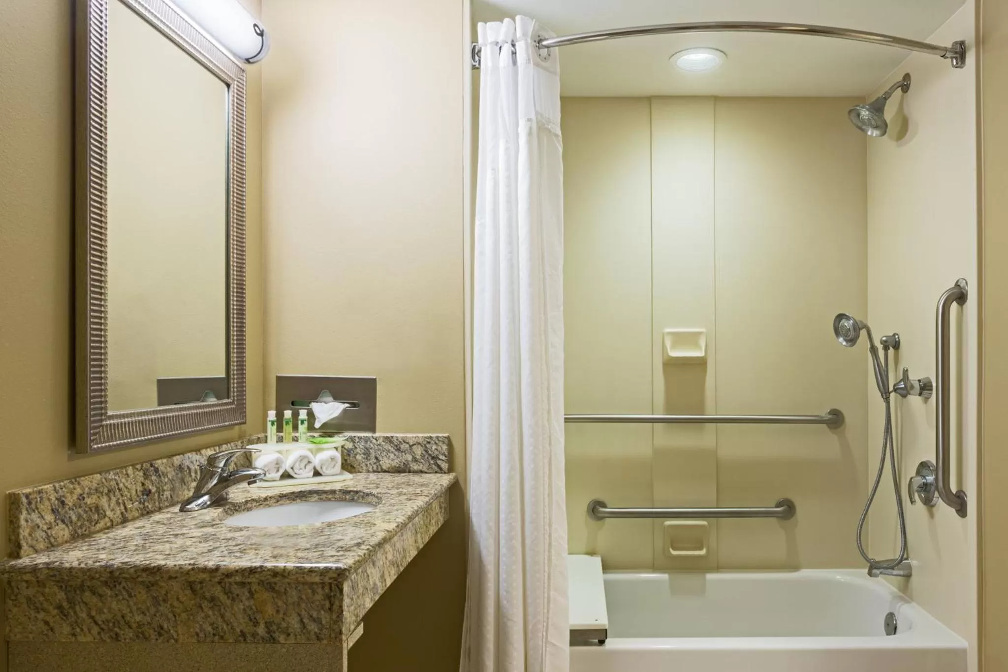Bathroom in Holiday Inn Express Hotel & Suites Fort Pierce West by IHG