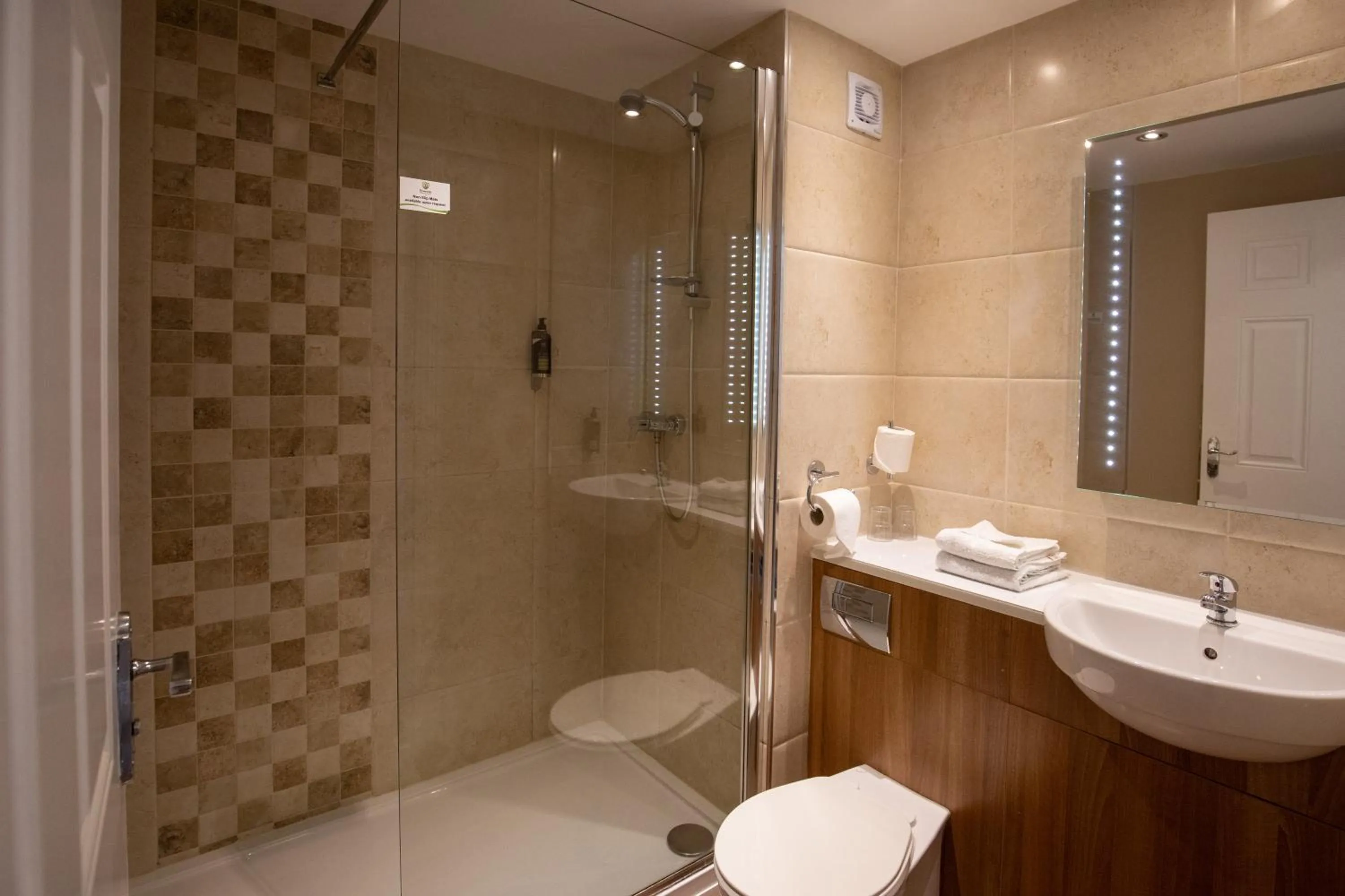 Bathroom in Riverside Hotel