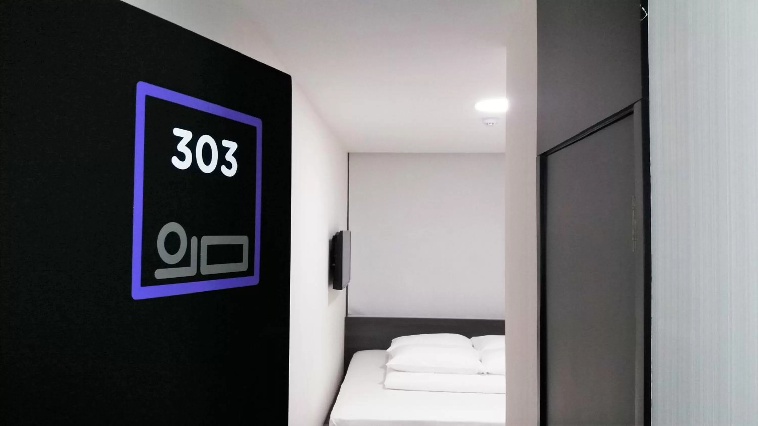 Bedroom, Bunk Bed in YU! Smarthotels
