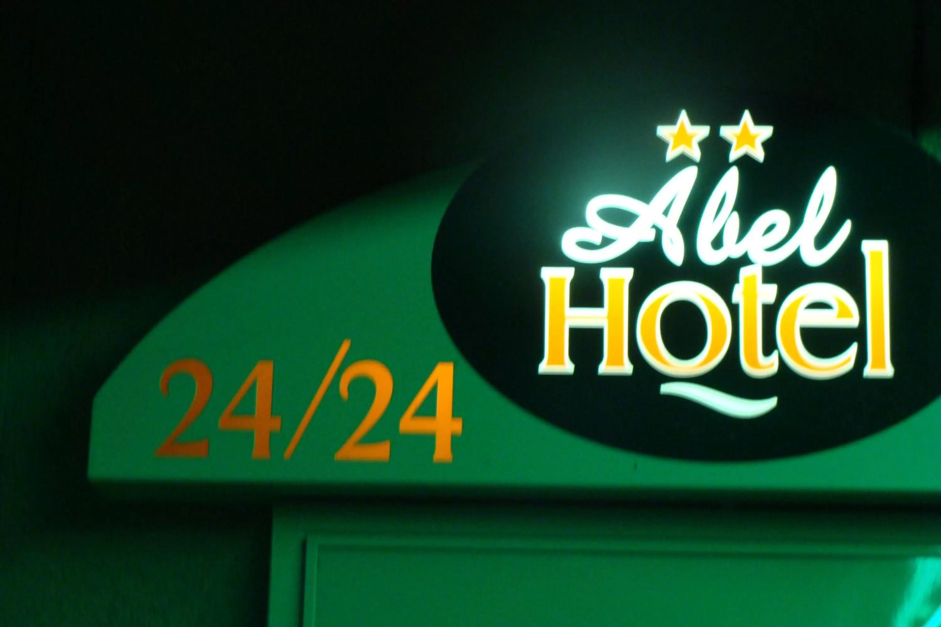Logo/Certificate/Sign in Abel Hôtel