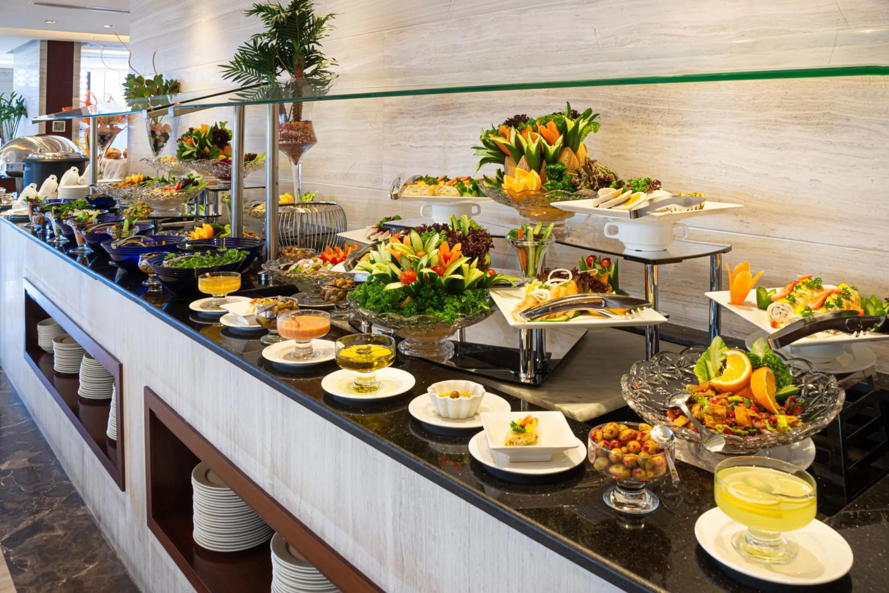 Restaurant/places to eat in Blue Diamond Hotel Jeddah