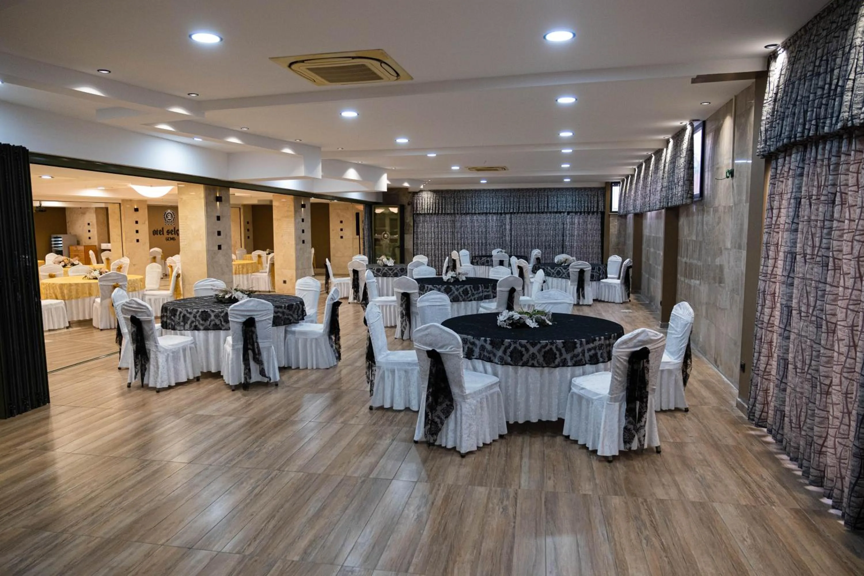 Banquet/Function facilities in Selçuk Hotel