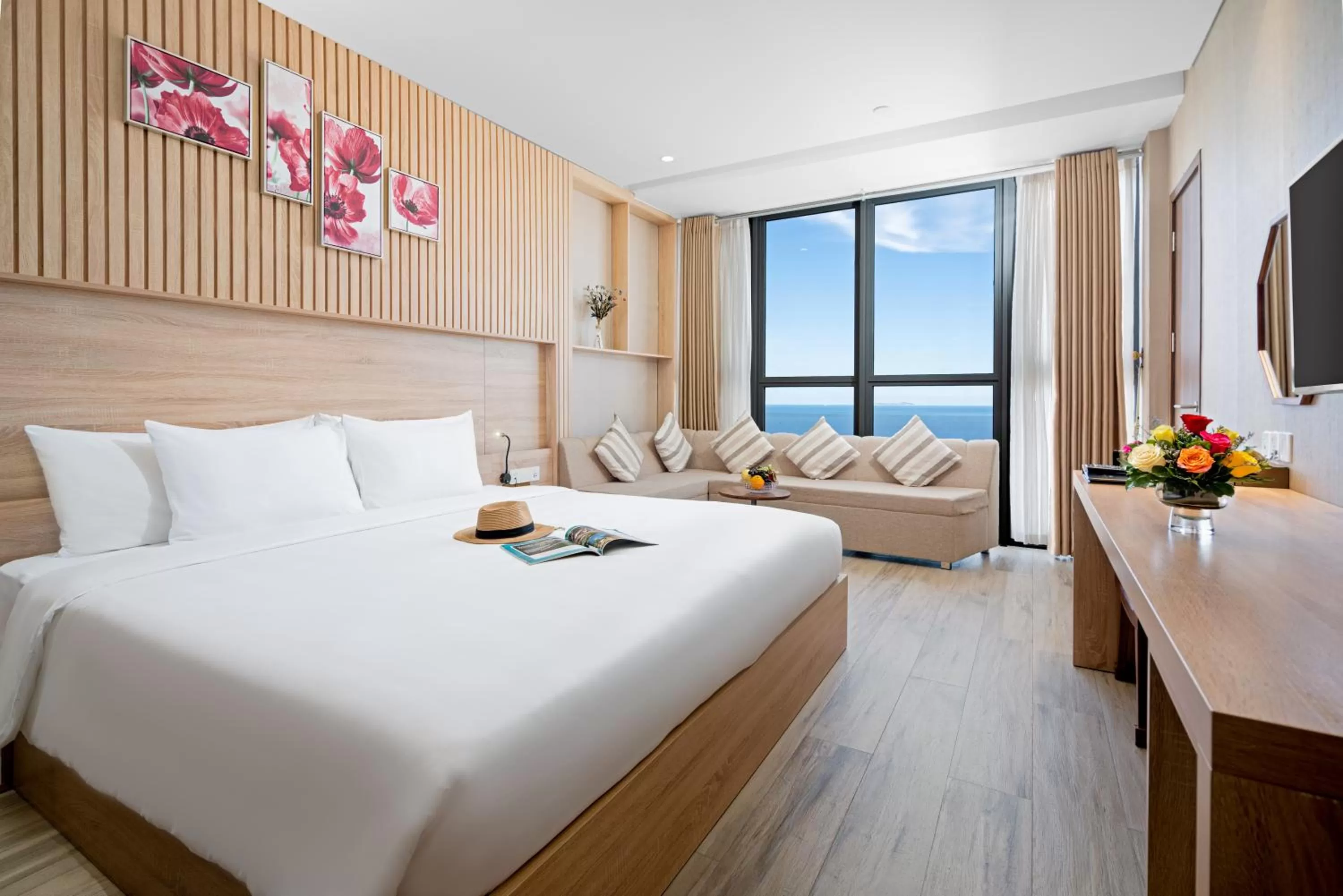 Bed in Emerald Bay Hotel & Spa Nha Trang