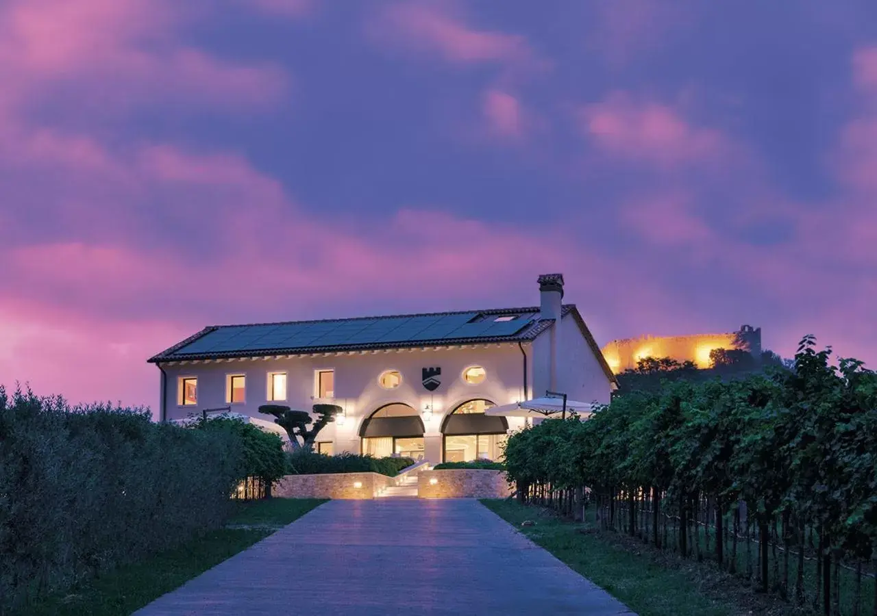 Progress Country & Wine House Progress Country & Wine House