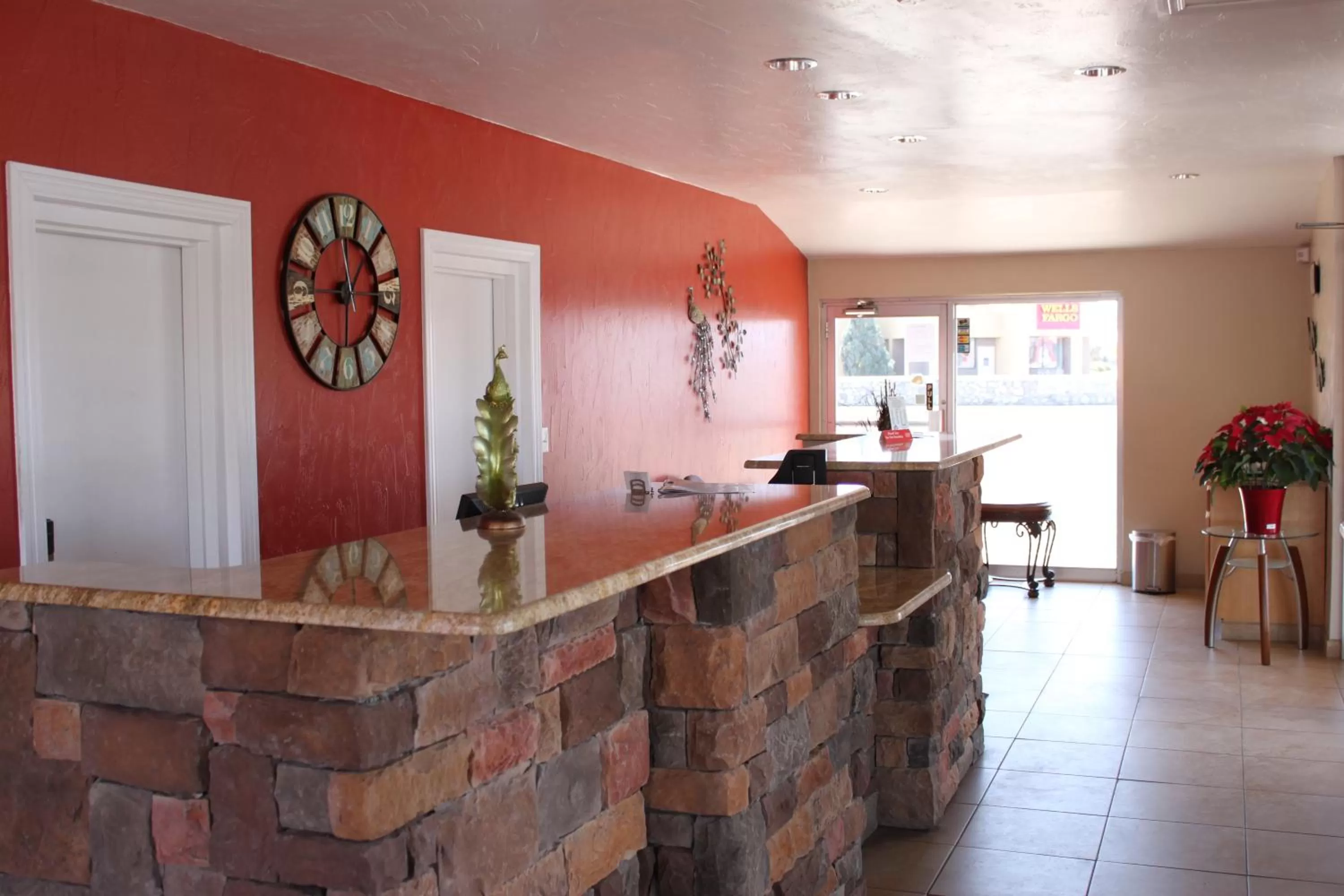 Lobby or reception in Century 21 Motel